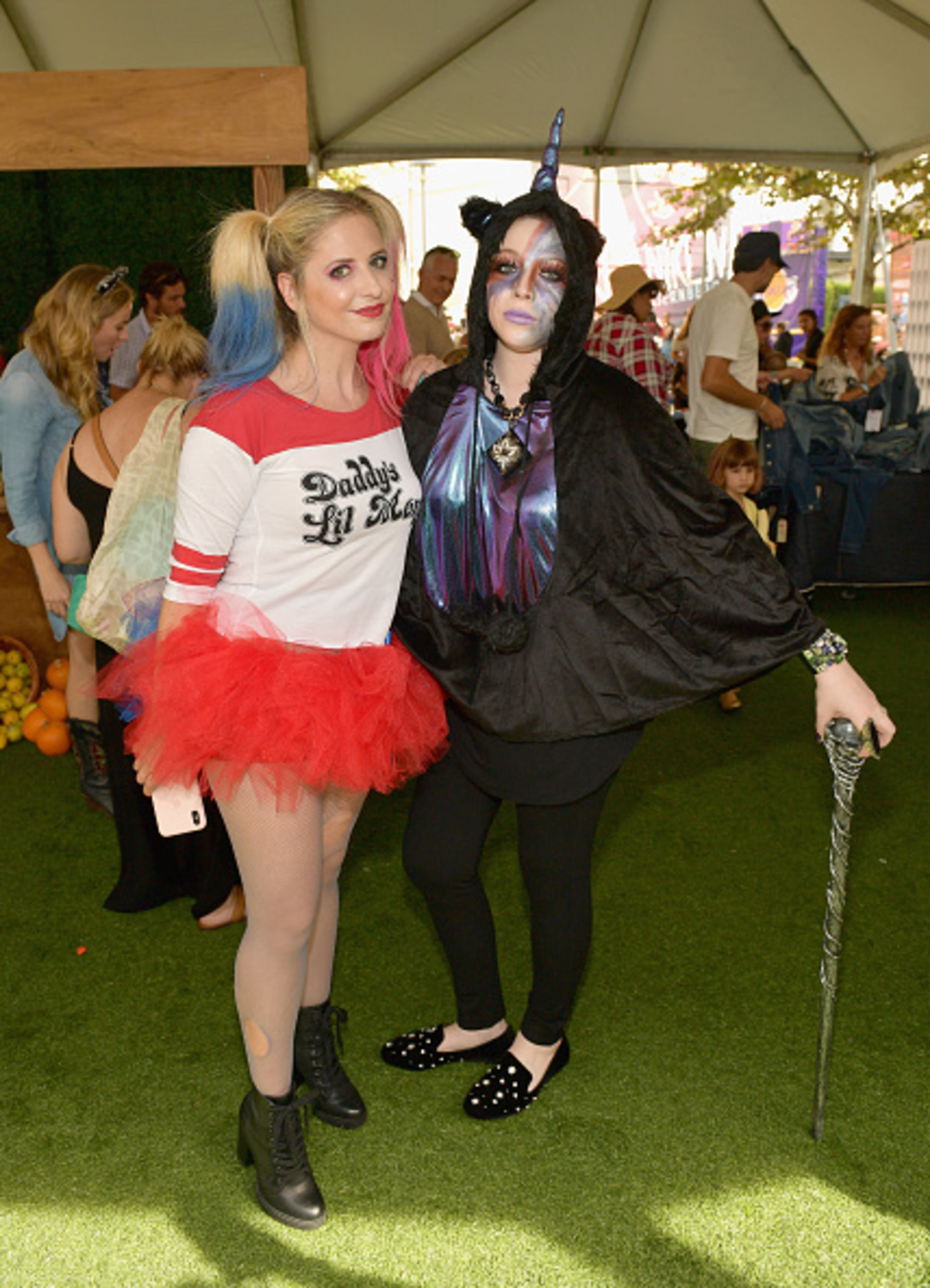 CULVER CITY, CA - OCTOBER 28: Sarah Michelle Gellar (L) and Michelle Trachtenberg attend the 2018 GOOD+ Foundation's 3rd Annual Halloween Bash presented by Delta Air Lines and Otter Pops on October 28, 2018 in Culver City, California. (Photo by Matt Winkelmeyer/Getty Images for Good+ Foundation)
