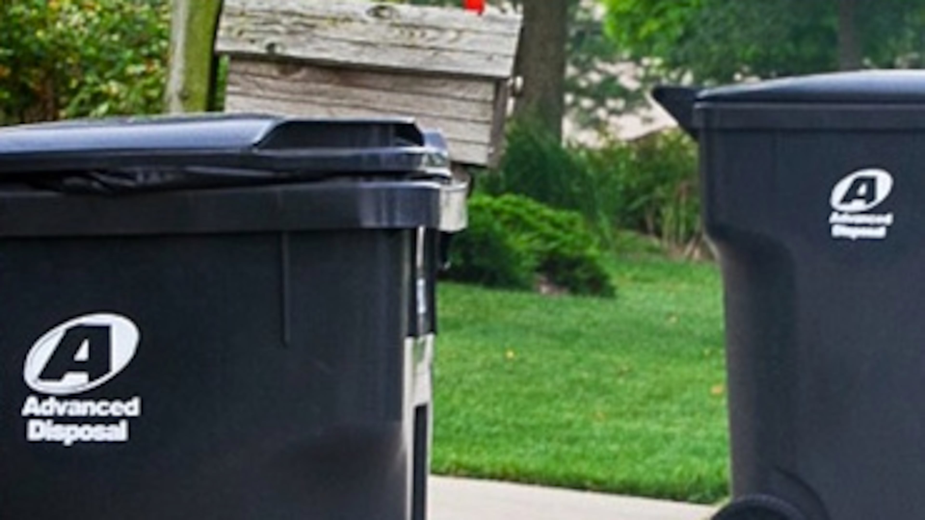 Lilburn renews 5-year contract with Advance Disposal. Courtesy Advance Disposal