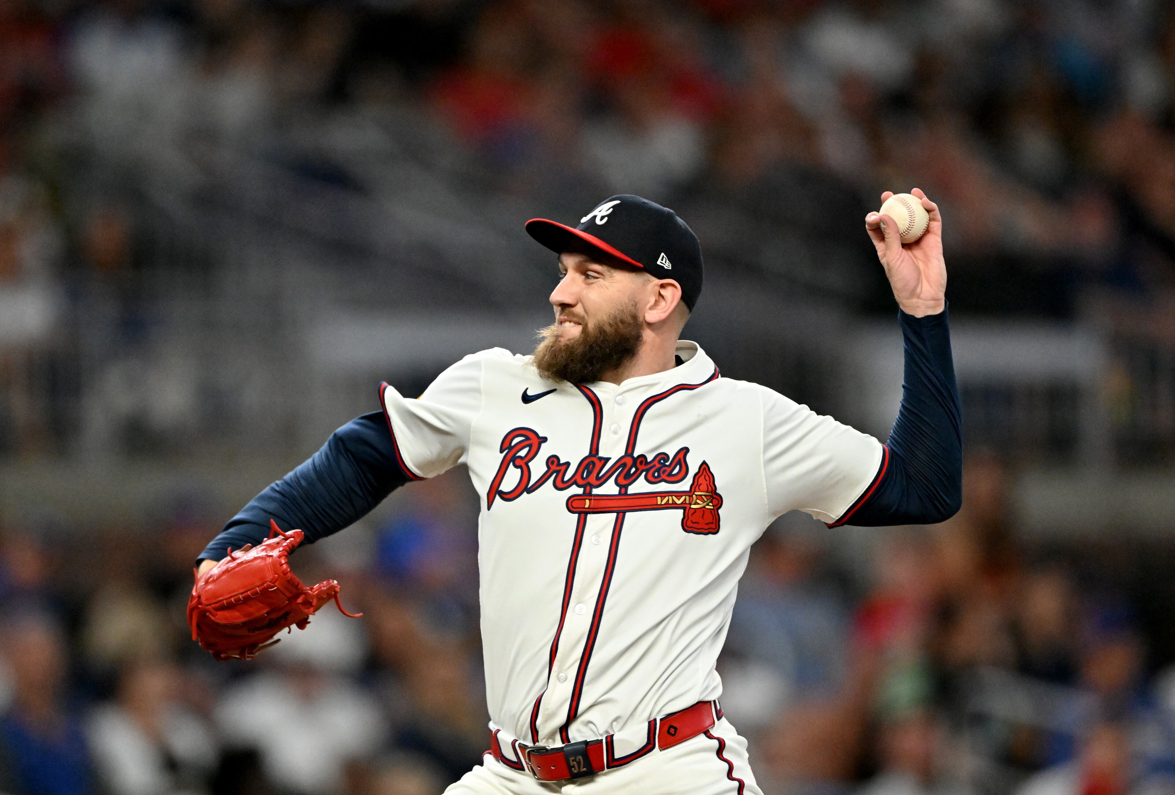 Atlanta Braves pitcher Dylan Lee (52) throws a pitch during the seventh inning of a baseball game at Truist Park, Tuesday, September 9, 2025, in Atlanta. Chicago Cubs won 6-1 over Atlanta Braves. (Hyosub Shin / AJC)