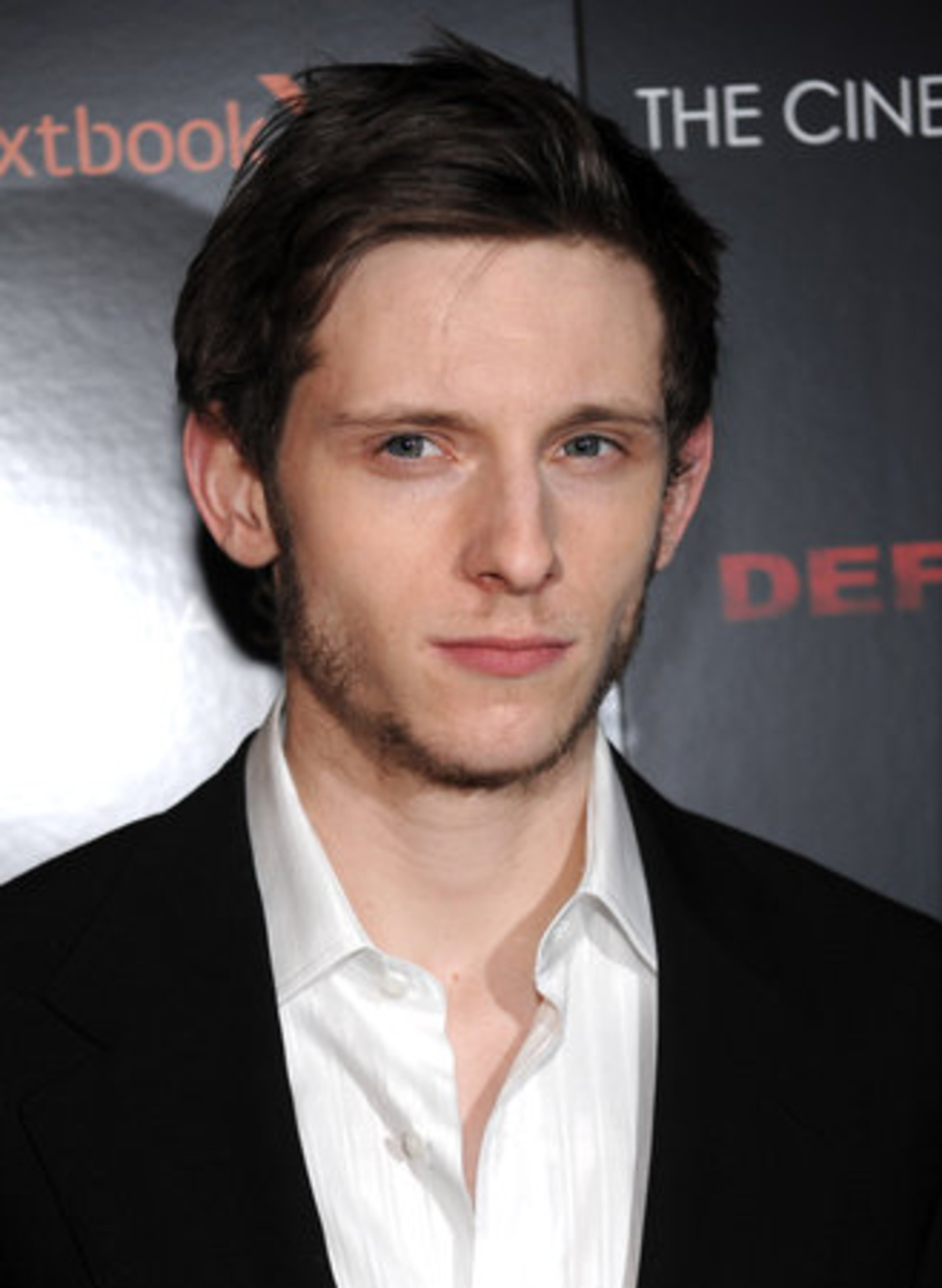 Jamie Bell plays one of the Jewish brothers, Asael Bielski.