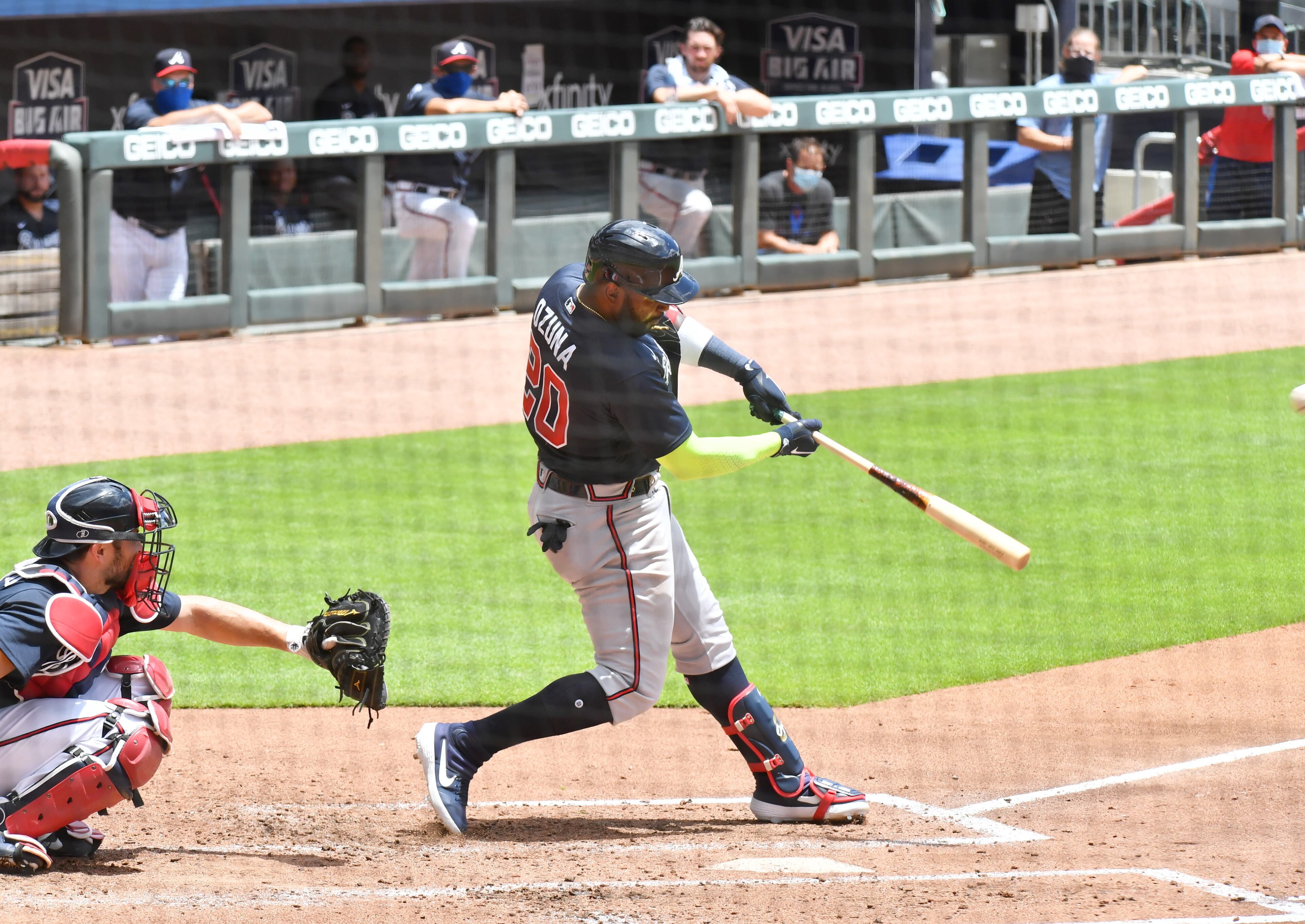 Marcell Ozuna takes a cut. (Hyosub Shin / Hyosub.Shin@ajc.com)