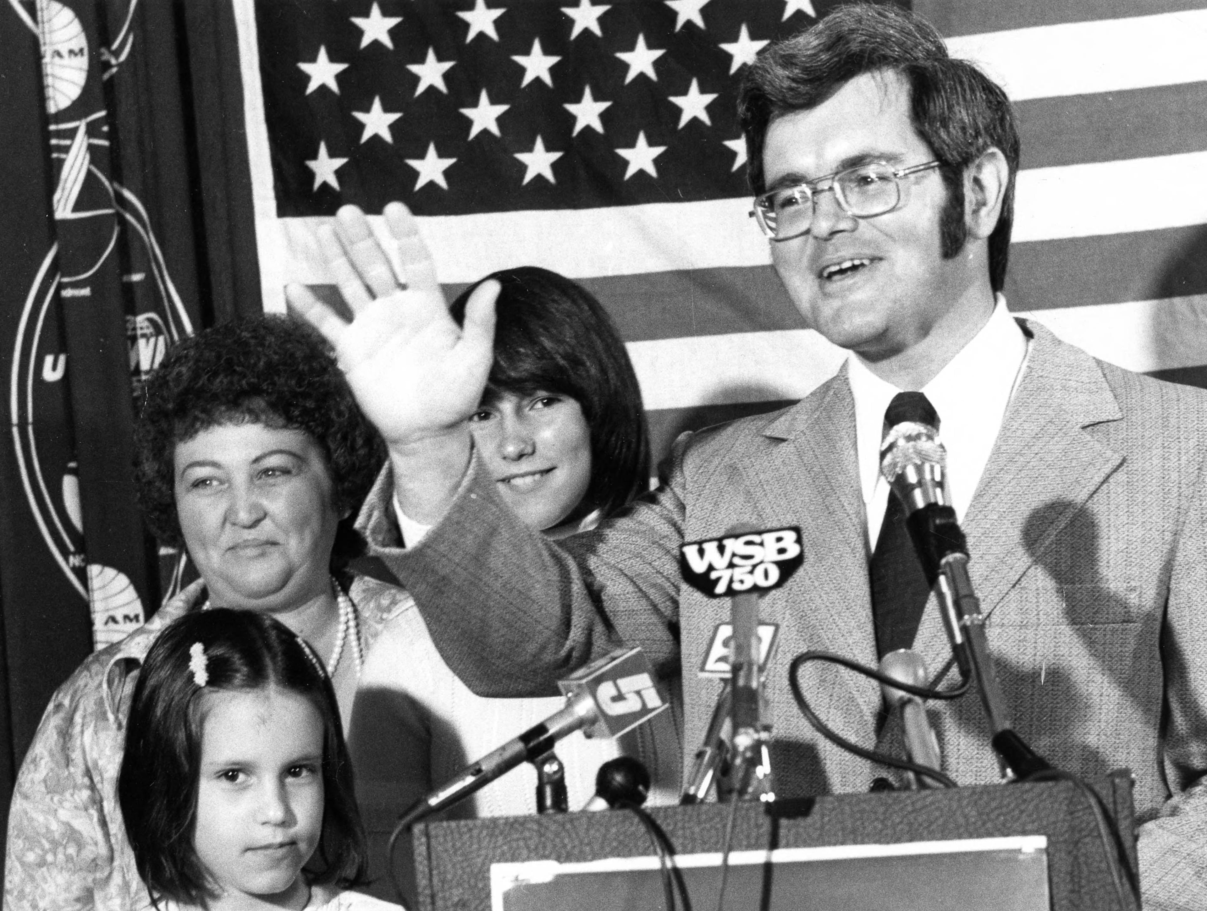 Newt Gingrich as a candidate for U.S. Congress, with his wife Jackie and daughters Jackie Sue and Kathy, in 1976. Calvin Cruce/AJC