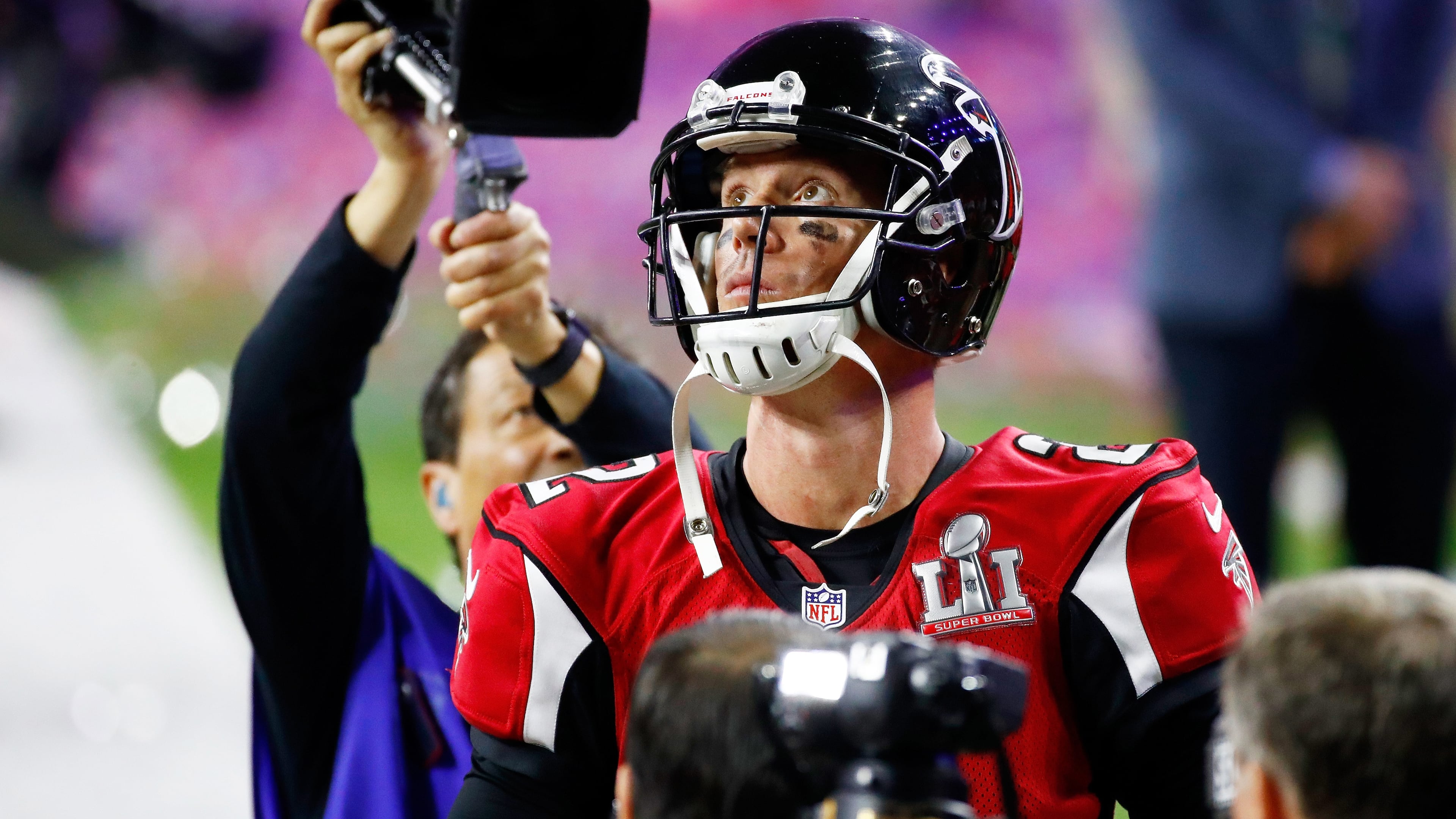 HOUSTON, TX - FEBRUARY 05: Matt Ryan #2 of the Atlanta Falcons walks off the field after losing to the New England Patriots 34-28 in overtime during Super Bowl 51 at NRG Stadium on February 5, 2017 in Houston, Texas. (Photo by Gregory Shamus/Getty Images)