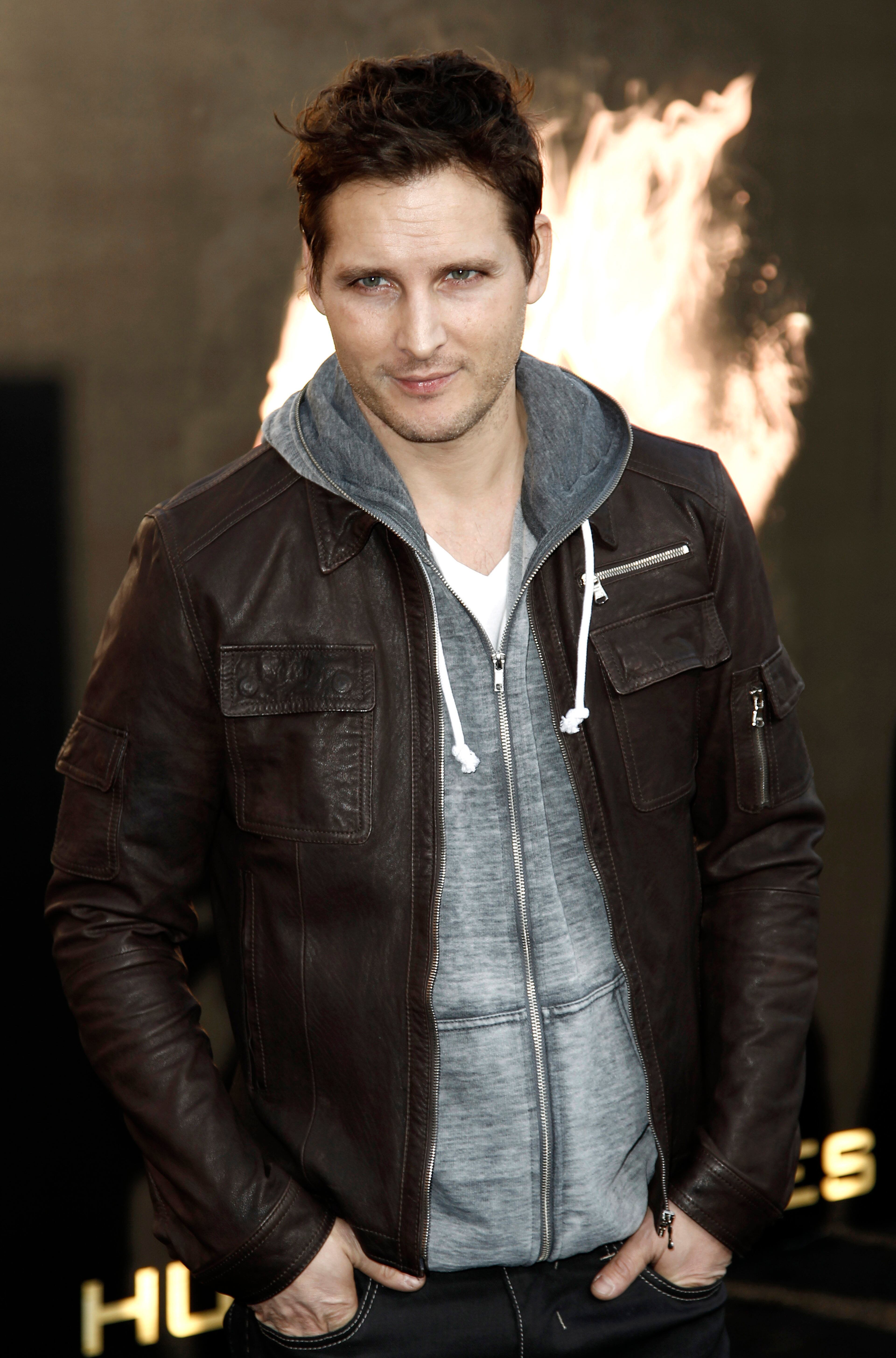 Peter Facinelli arrives at the world premiere of "The Hunger Games" on Monday March 12, 2012 in Los Angeles. (AP Photo/Matt Sayles)