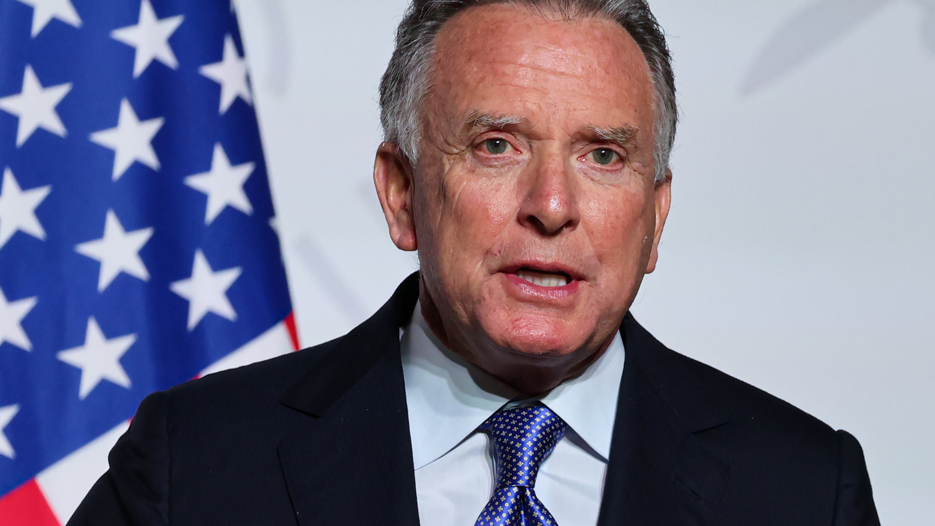 US Special Envoy Steve Witkoff delivers a speech upon the signing of the declaration on deploying post-ceasefire force in Ukraine during the 'Coalition of the Willing' summit on security guarantees for Ukraine, at the Elysee Palace in Paris Tuesday, Jan 6, 2026. (Ludovic Marin, Pool photo via AP)