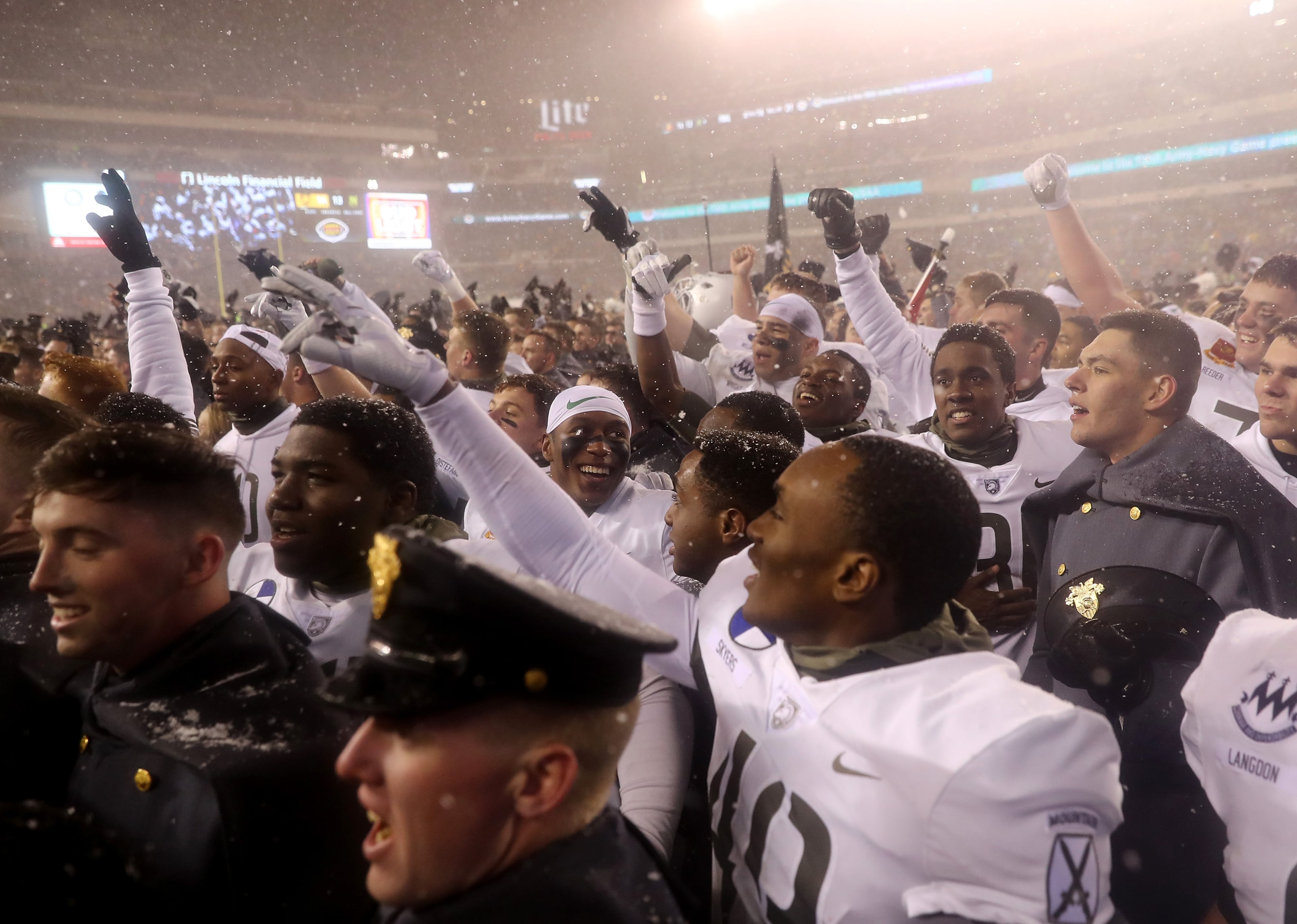 PHILADELPHIA, PA - DECEMBER 09: The Army Black Knights celebrates the win over the Navy Midshipmen on December 9, 2017 at Lincoln Financial Field in Philadelphia, Pennsylvania.The Army Black Knights defeated the Navy Midshipmen 14-13. (Photo by Elsa/Getty Images)