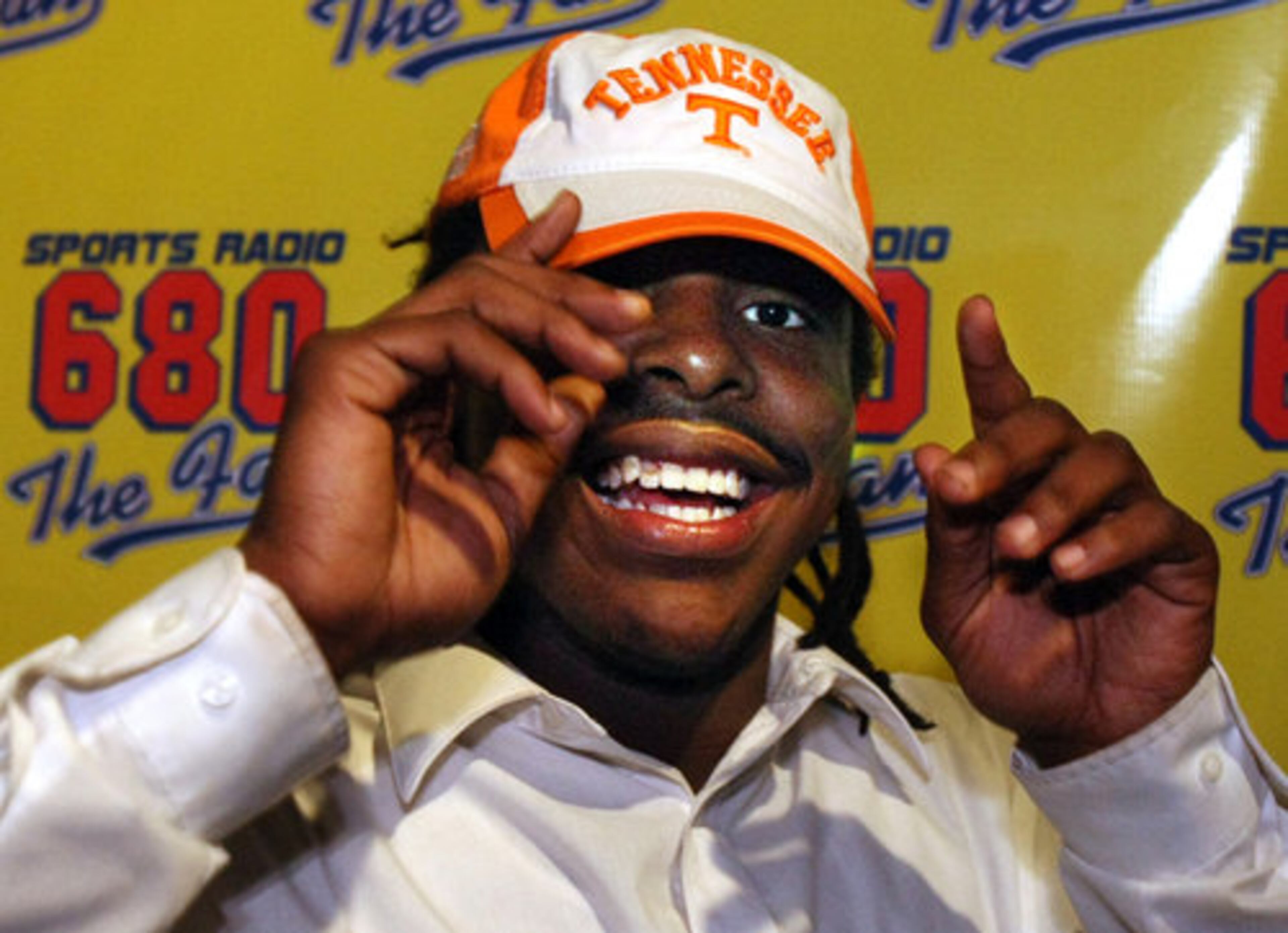 Robert Nelson, a linebacker from Stone Mountain, makes an appearance at the ESPN Zone in Buckhead to announce he is headed to Tennessee.