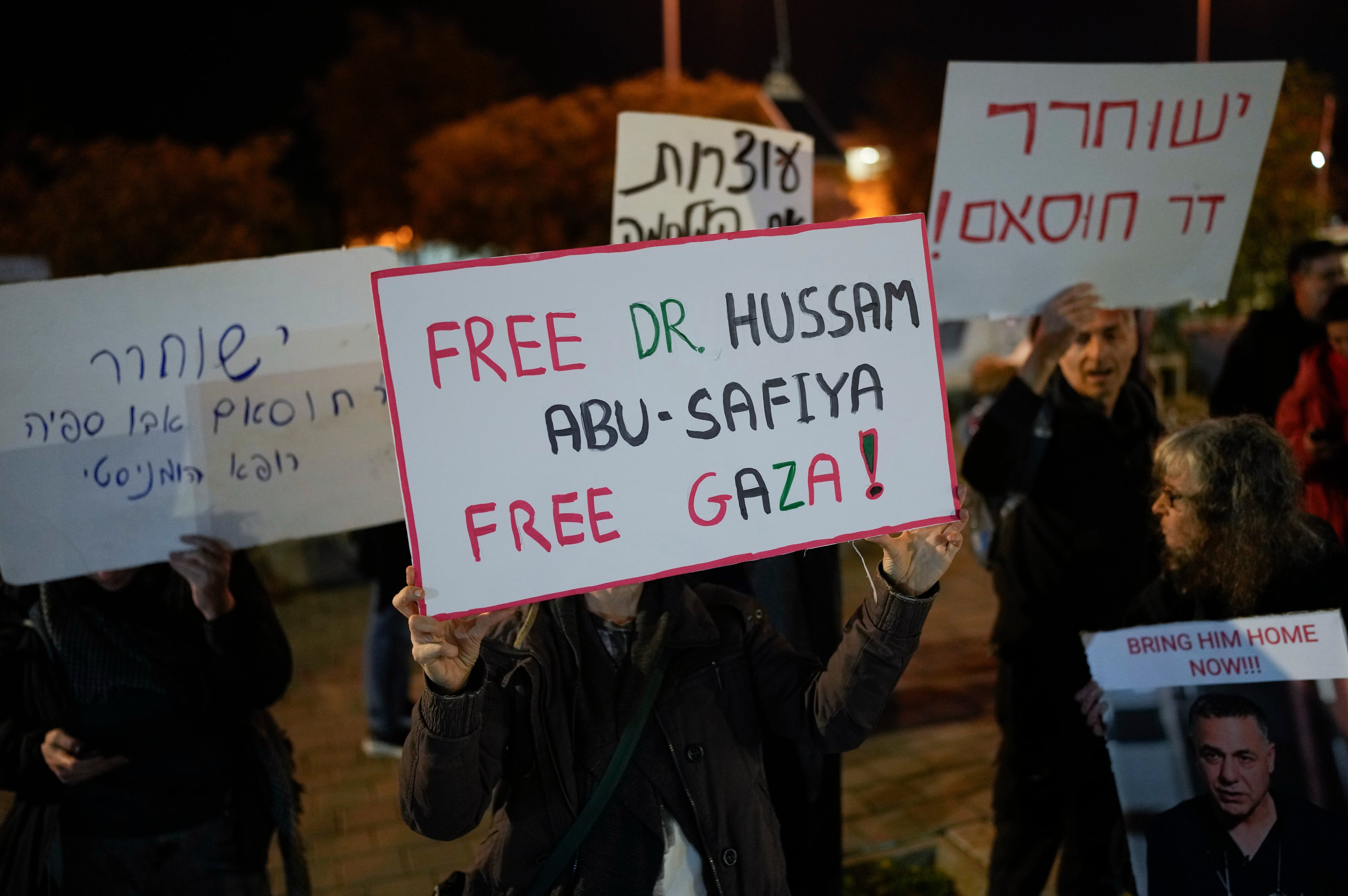 Mideast Wars Detained Doctor