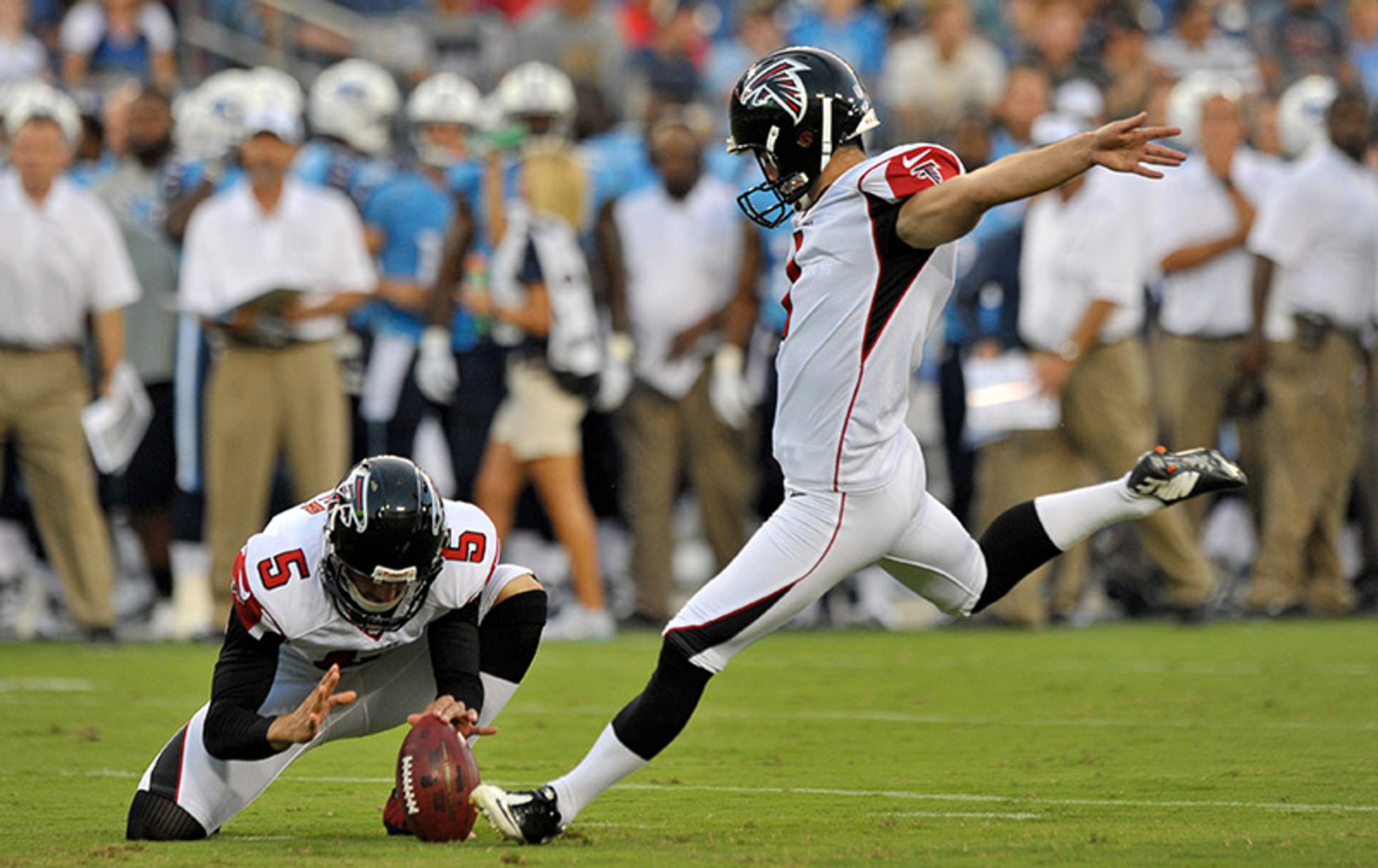 Falcons kicker Jeremy Shelley (1) kicks one of two first-half field goals against the Titans.