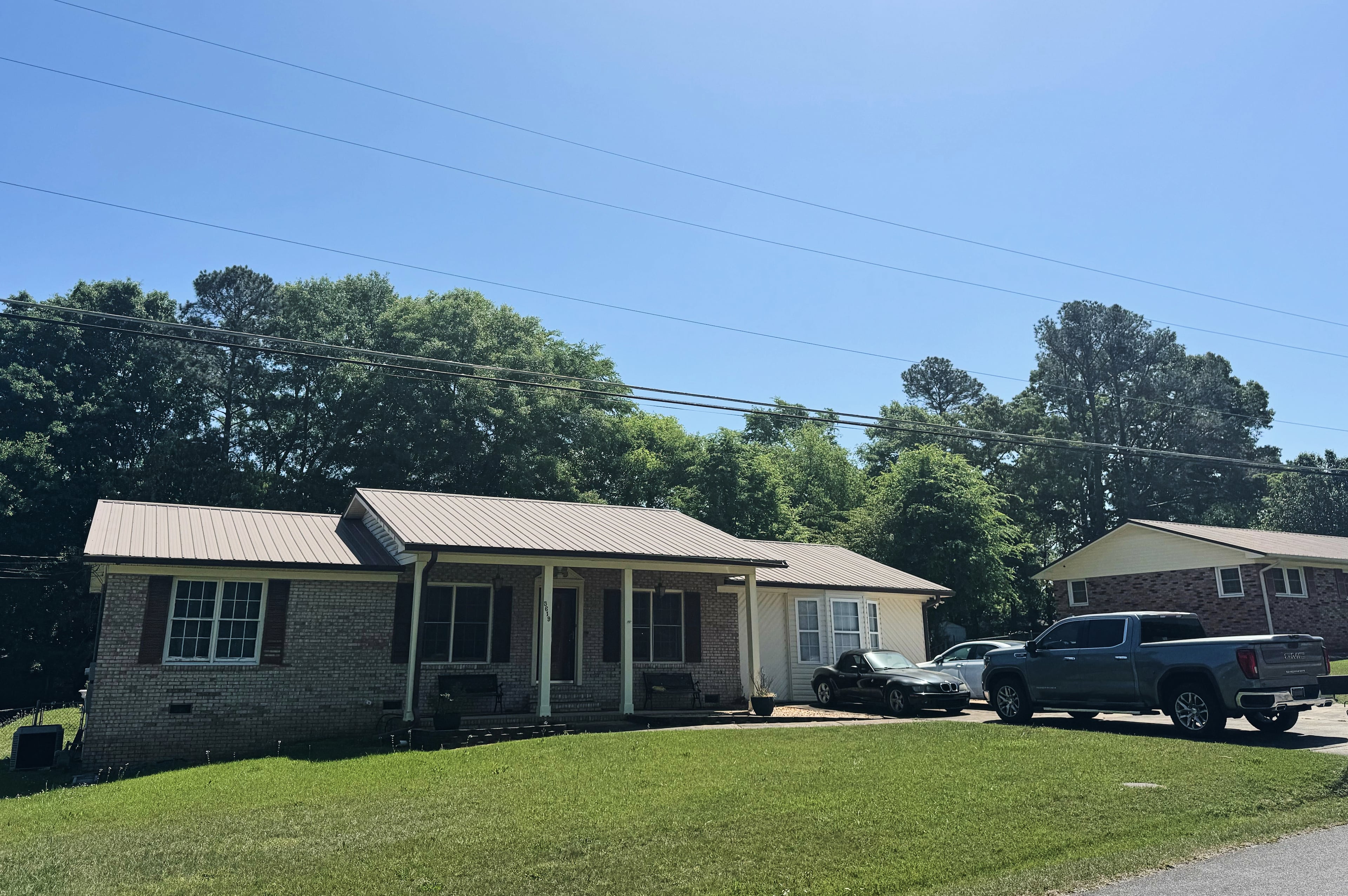 EU-France-US-Immigration-Elderly-Woman