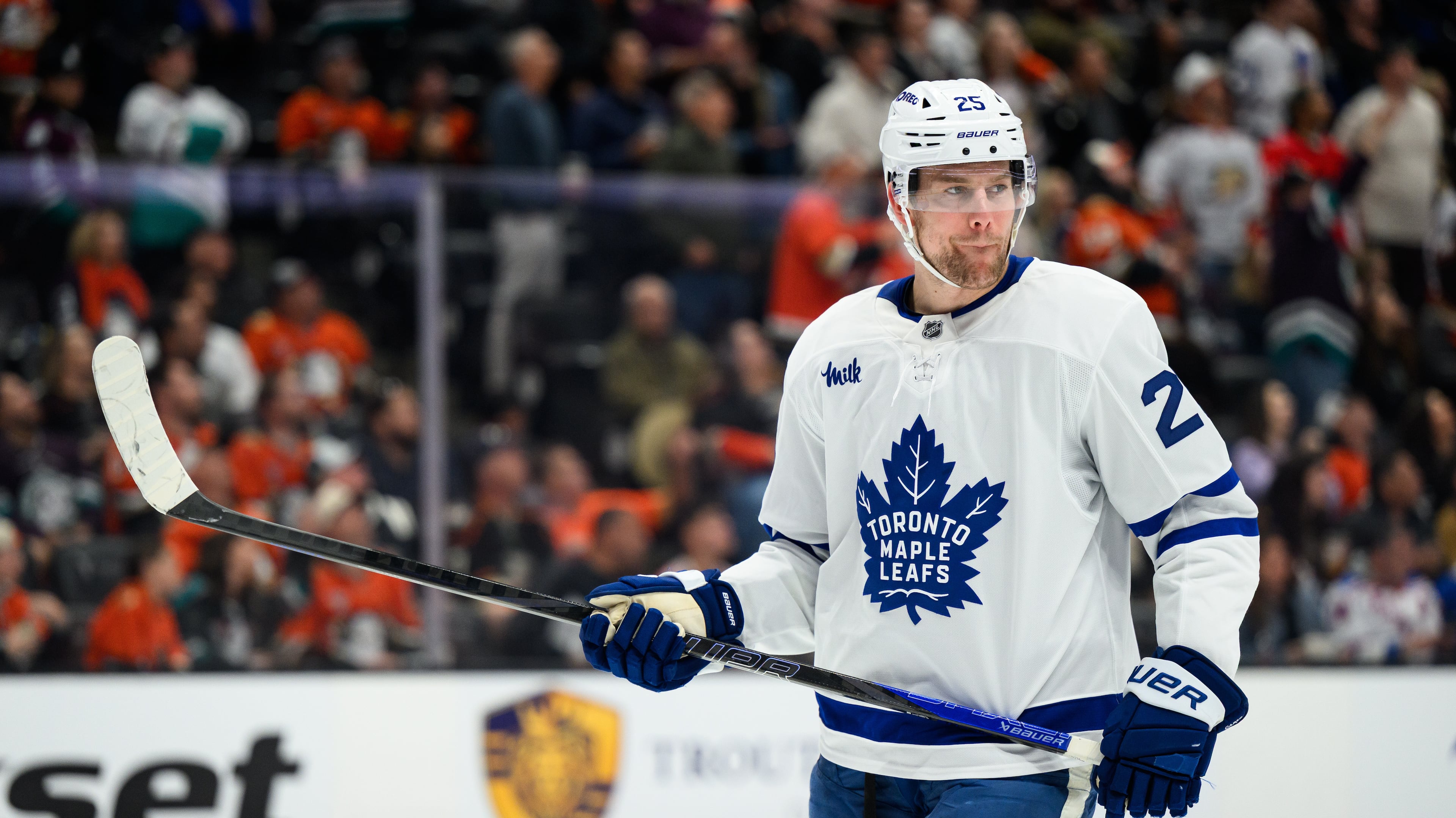 FILE - Toronto Maple Leafs defenseman Brandon Carlo looks on during the first period of an NHL hockey game against the Anaheim Ducks, March 30, 2026, in Anaheim, Calif. (AP Photo/William Liang, File)