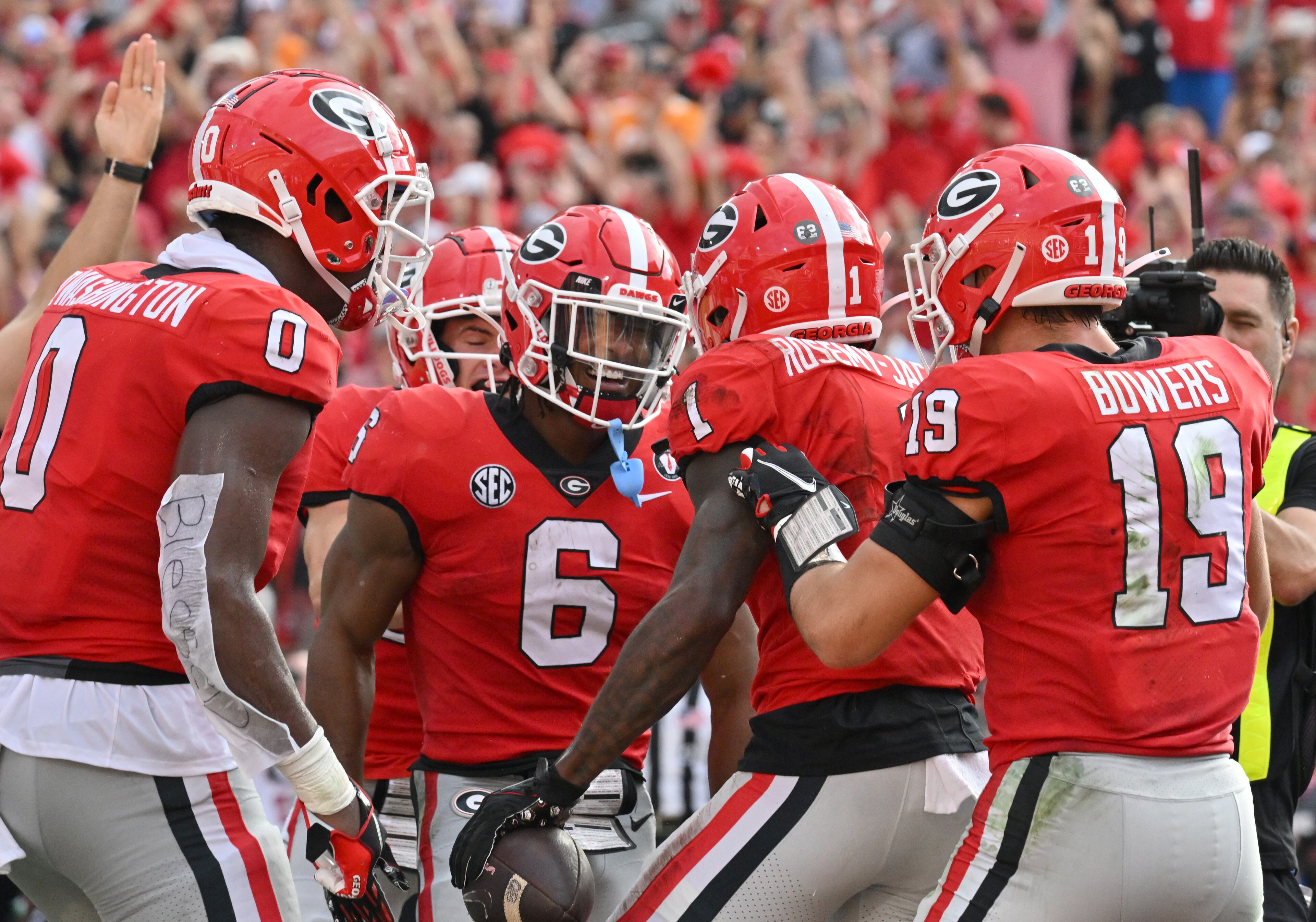Georgia's wide receiver Marcus Rosemy-Jacksaint (1) celebrates with teammates after catching a touchdown pass during the first half in an NCAA football game at Sanford Stadium in Athens on Saturday, November 5, 2022. (Hyosub Shin / Hyosub.Shin@ajc.com)