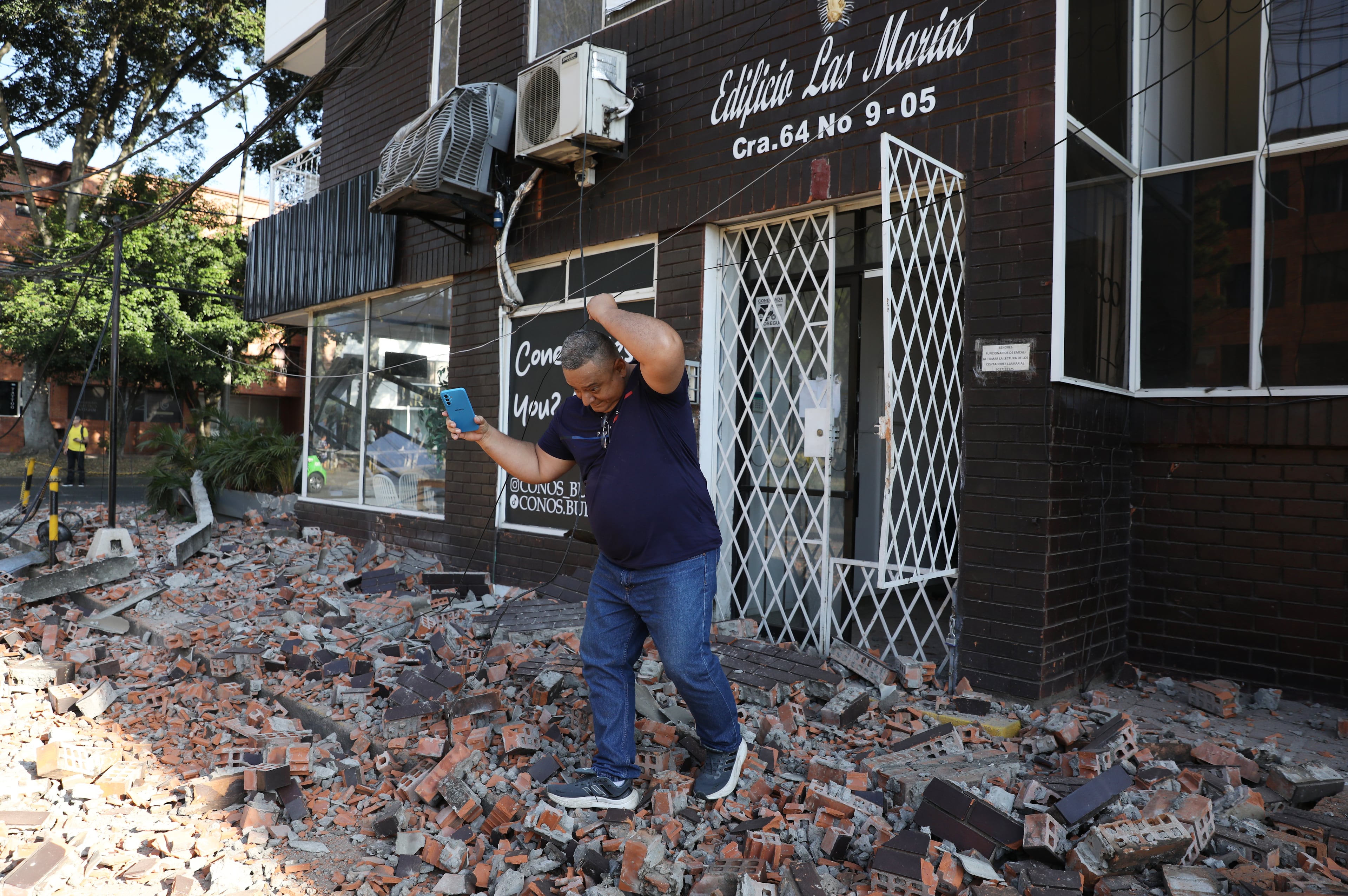 APTOPIX Colombia Earthquake