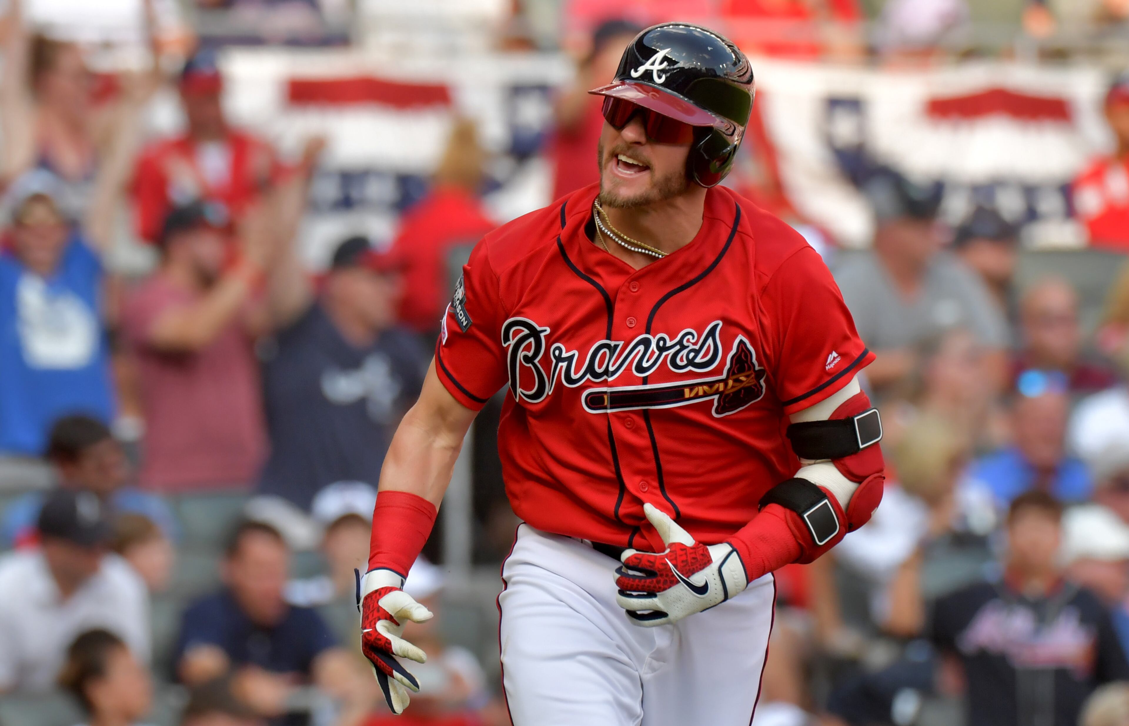 Braves third baseman Josh Donaldson reacts after hitting an RBI single. (Hyosub Shin / Hyosub.Shin@ajc.com)