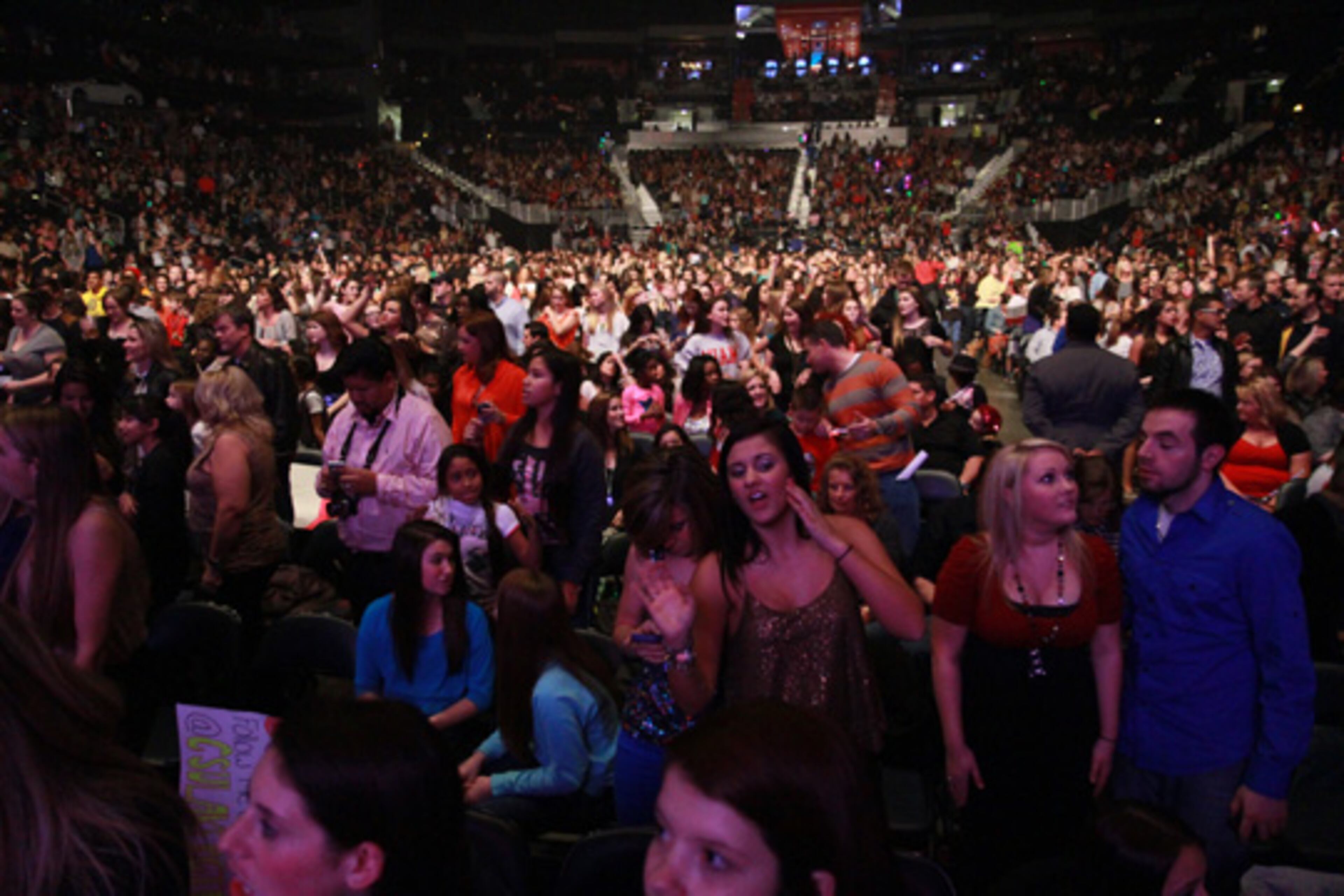 Thousands of fans packed Philips Arena for the show.