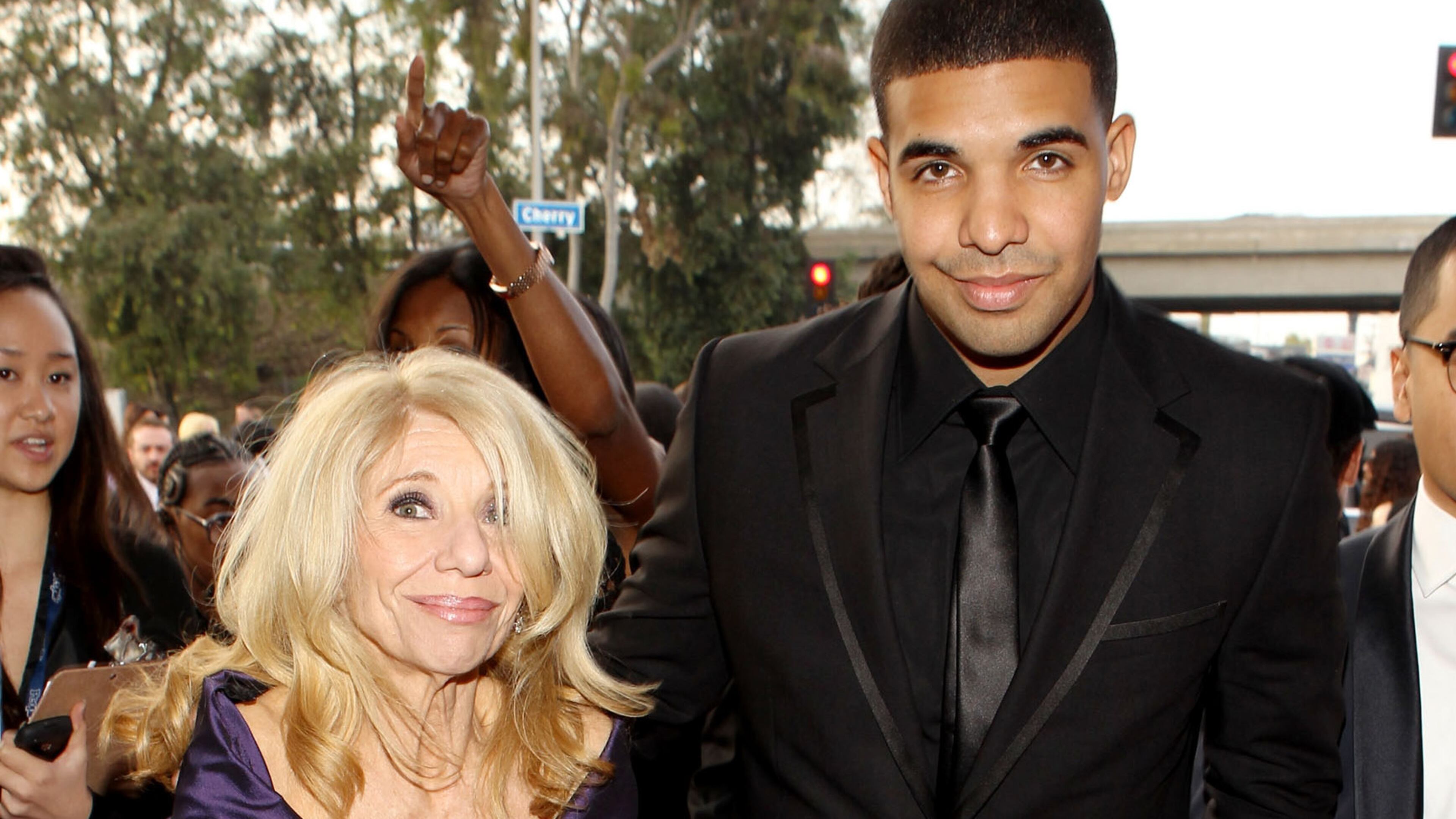 LOS ANGELES, CA - JANUARY 31: Rapper Drake (R) and his mother, Sandi Graham, arrive at the 52nd Annual GRAMMY Awards held at Staples Center on January 31, 2010 in Los Angeles, California. (Photo by Christopher Polk/Getty Images)