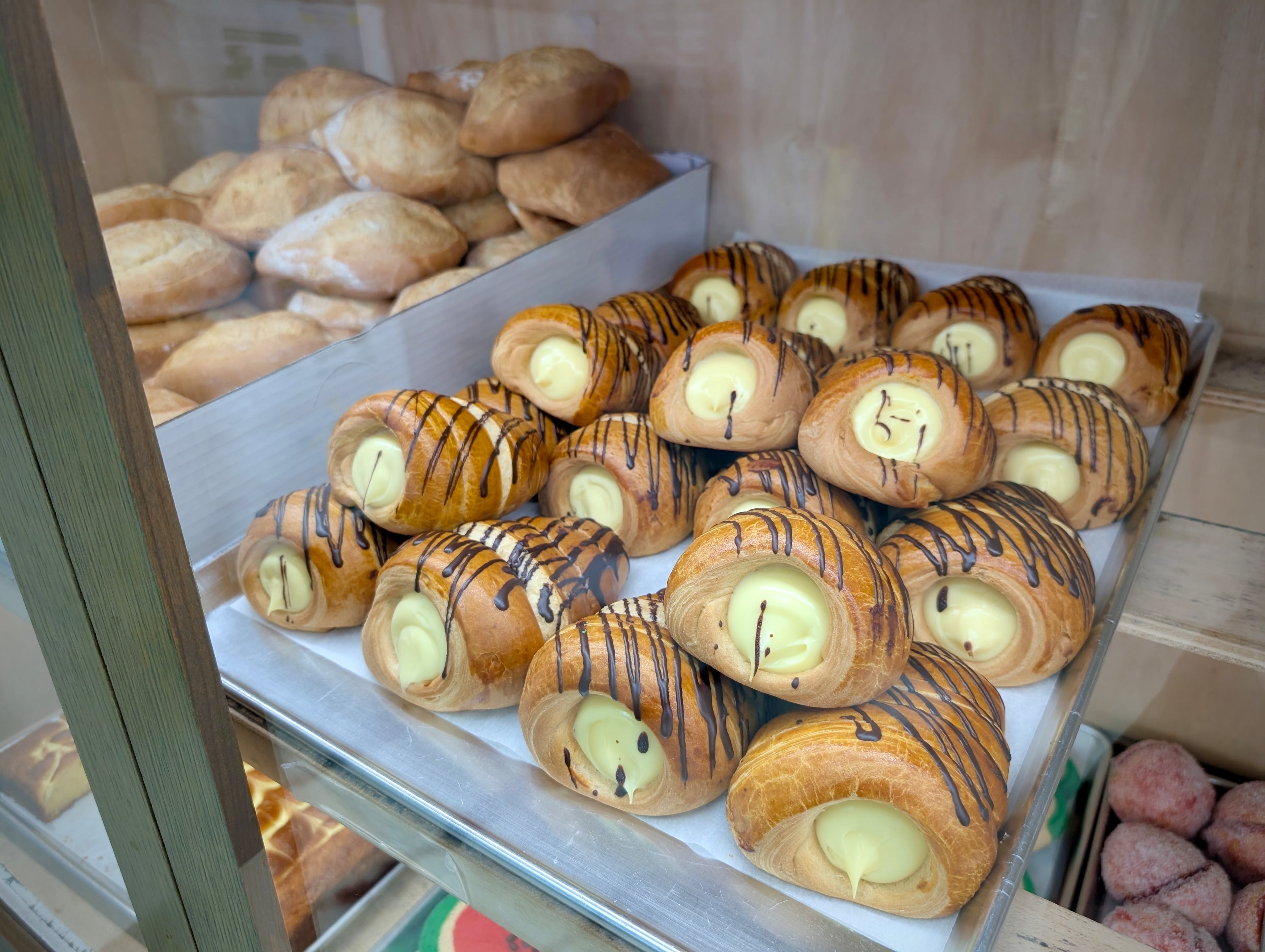 Pastries at Panaderia Y Pasteleria El Sol in Marietta. (Su-Jit Lin for the AJC)