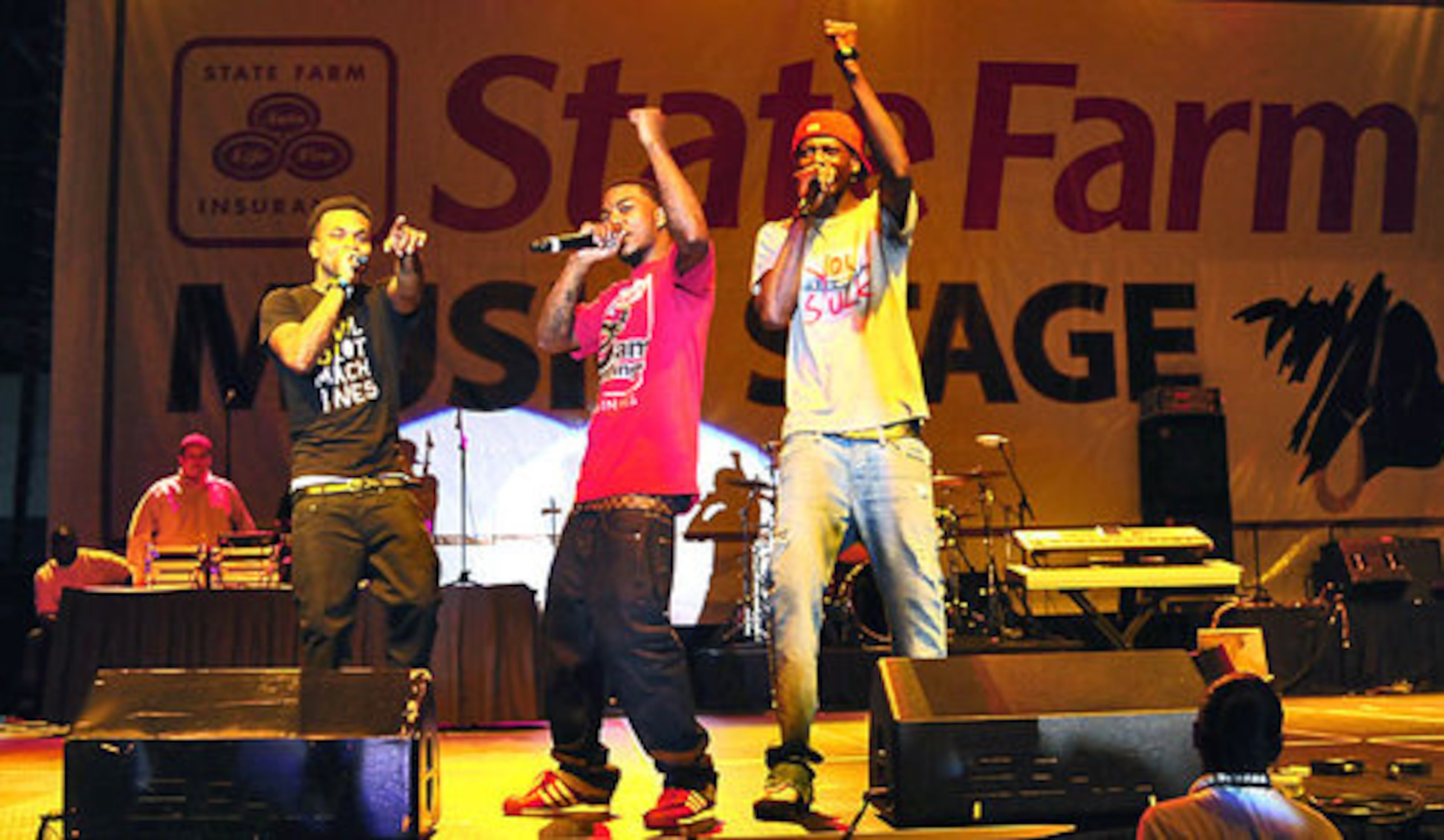 Travis Porter performs "GO SHORTY GO."