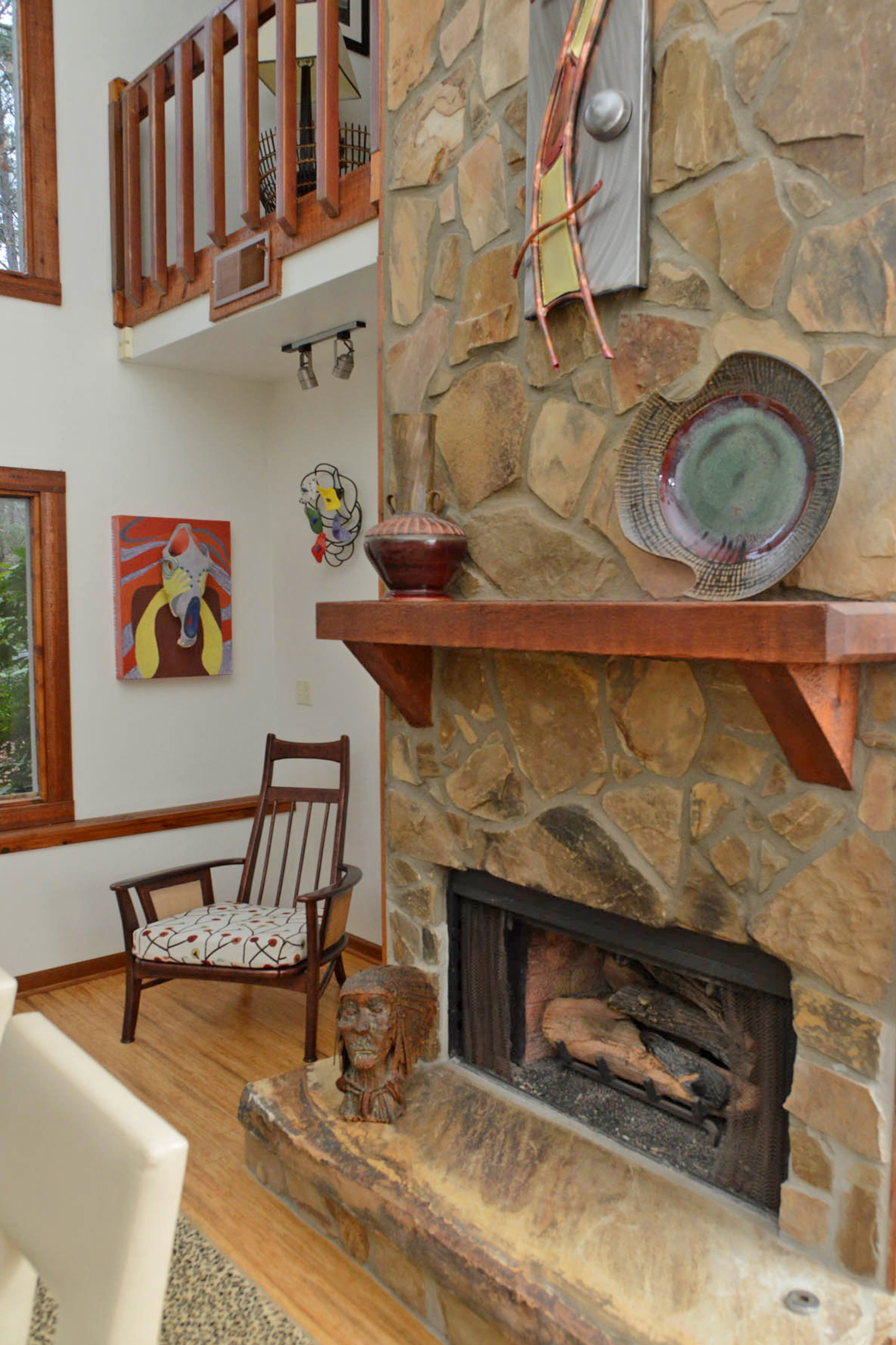 Homeowners Thomas Drew and Barbara Morrison are avid art collectors. Their pottery collection is especially important to the couple, as they tend to purchase pieces by local or regional potters.