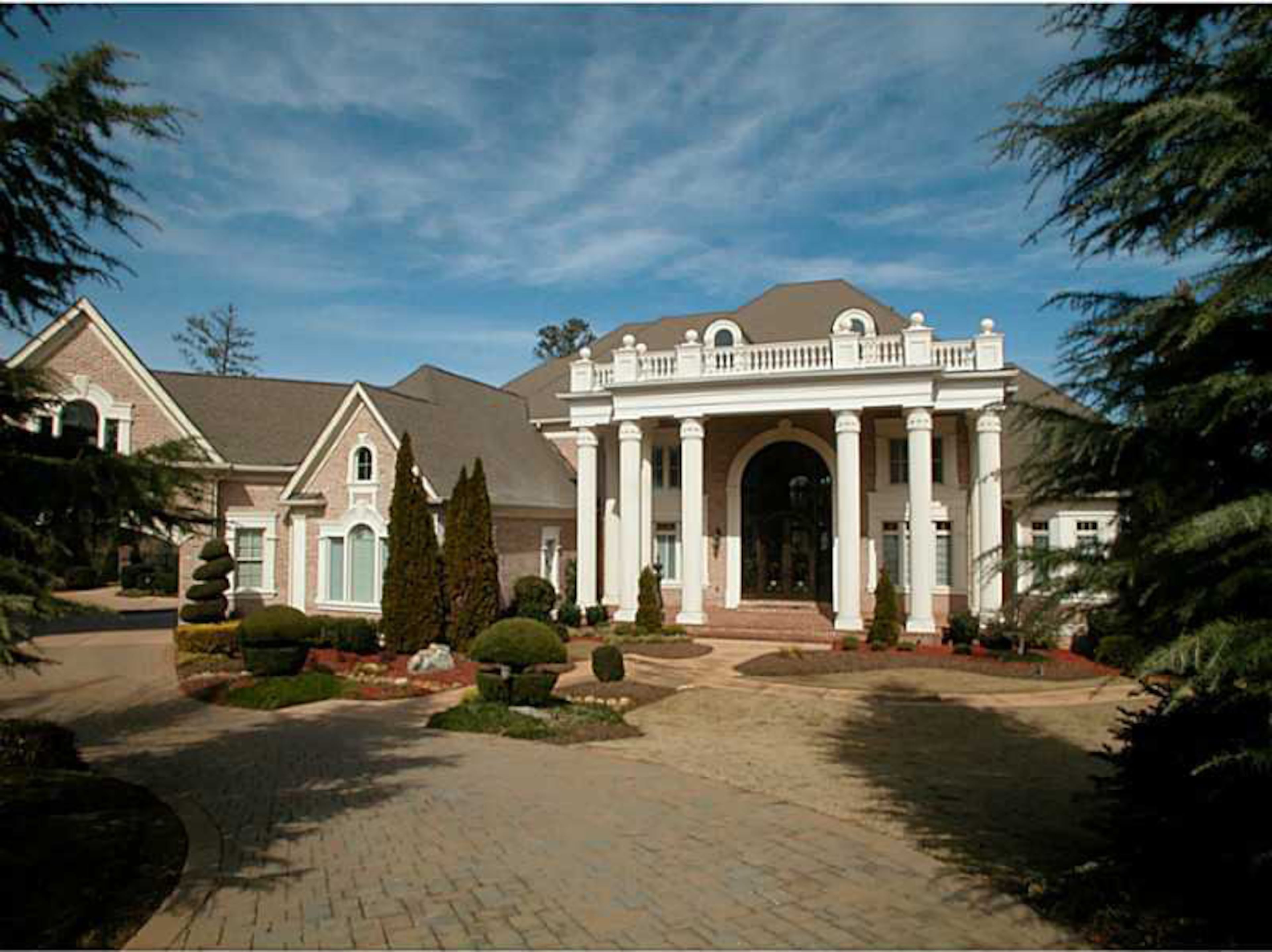 Outfielder Andruw Jones is selling his mansion in Duluth, GA.