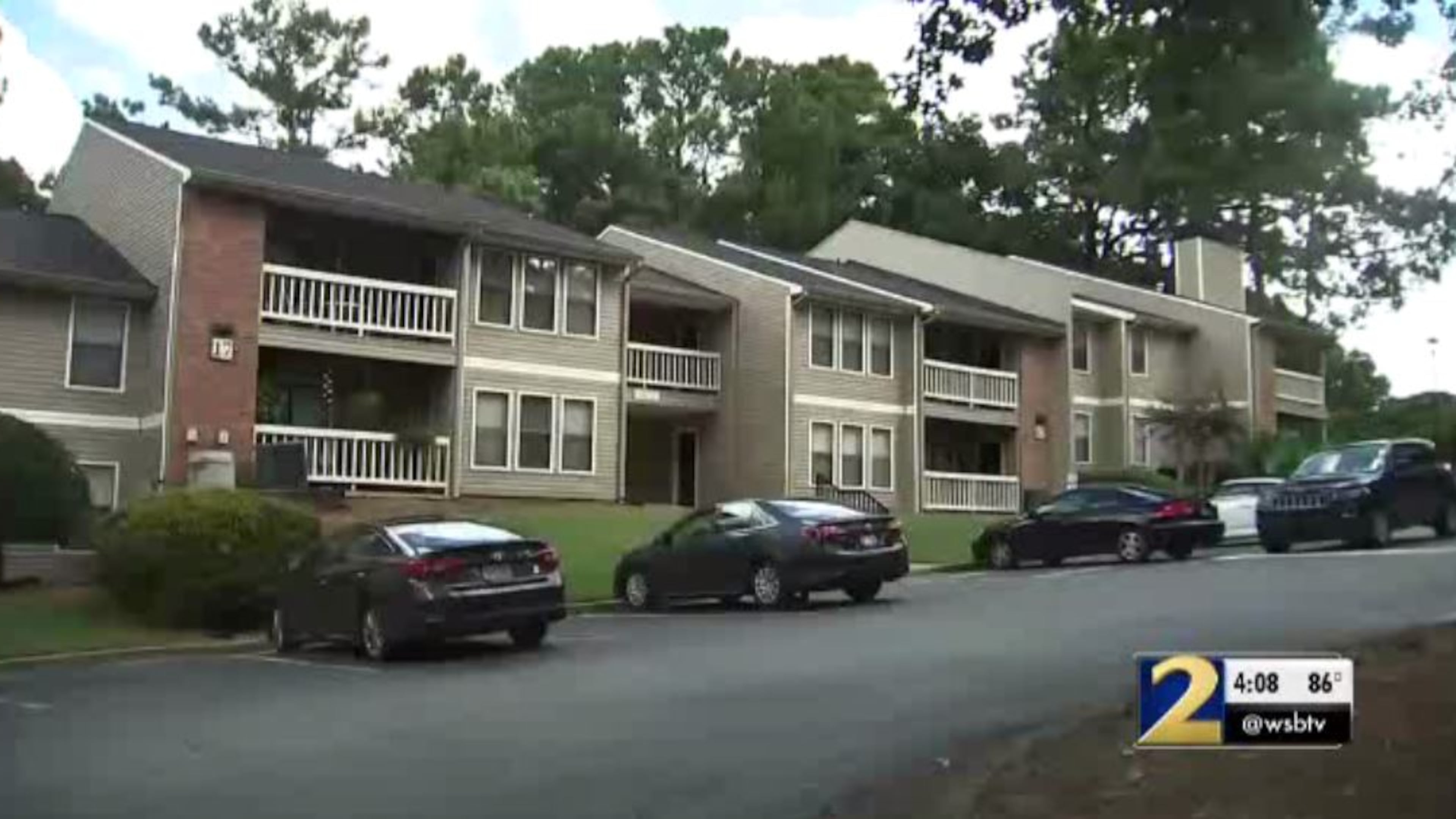 A waitress was robbed of more than $1,000 in tips at knifepoint, Roswell police said.