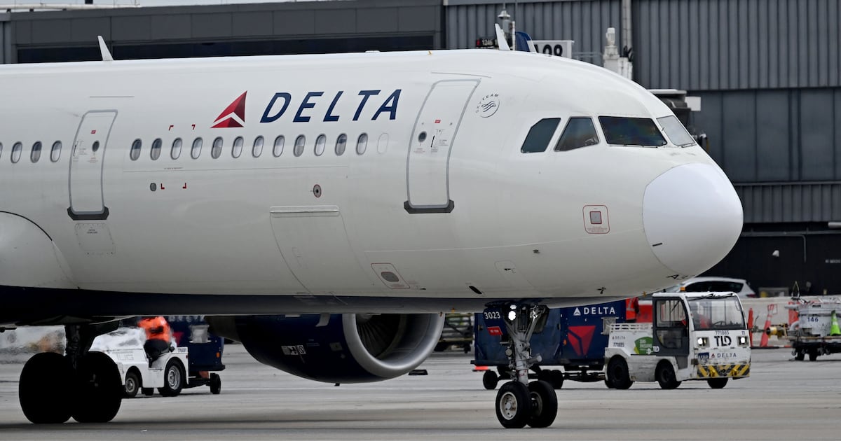 Delta and Aeromexico's joint venture preserved after court order