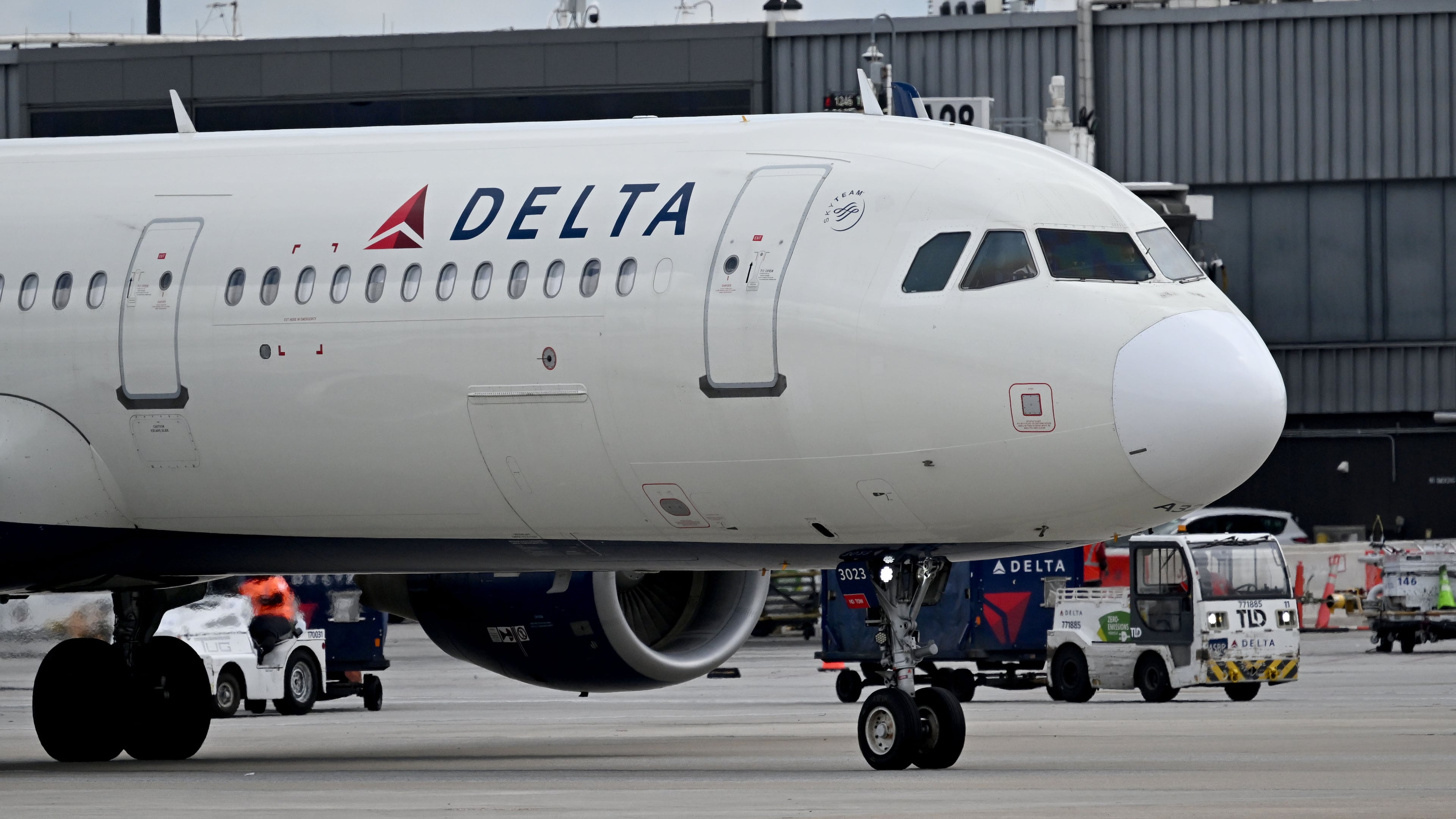 Delta is allowing travelers to rebook flights that could be interrupted by 250th U.S. anniversary celebrations. (Hyosub Shin/AJC)