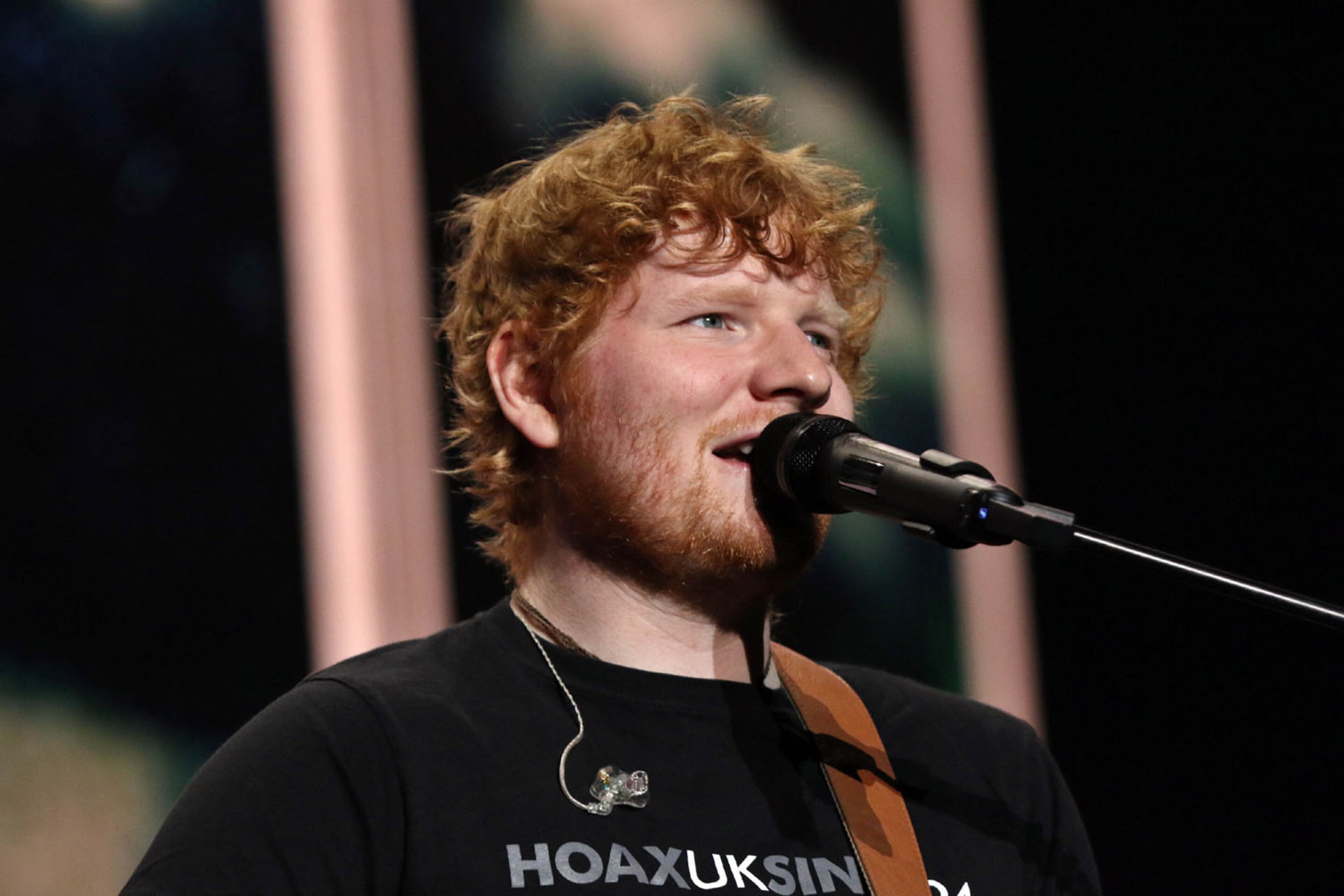 #18 of #30. PLEASE KEEP IN SEQUENTIAL ORDER FOR THE CONTINUITY OF THE GALLERY.
British stars Ed Sheeran and James Blunt rocked the first of two sold out nights at Infinite Energy Center on Friday, August 25, 2017.
Robb Cohen Photography & Video /RobbsPhotos.com