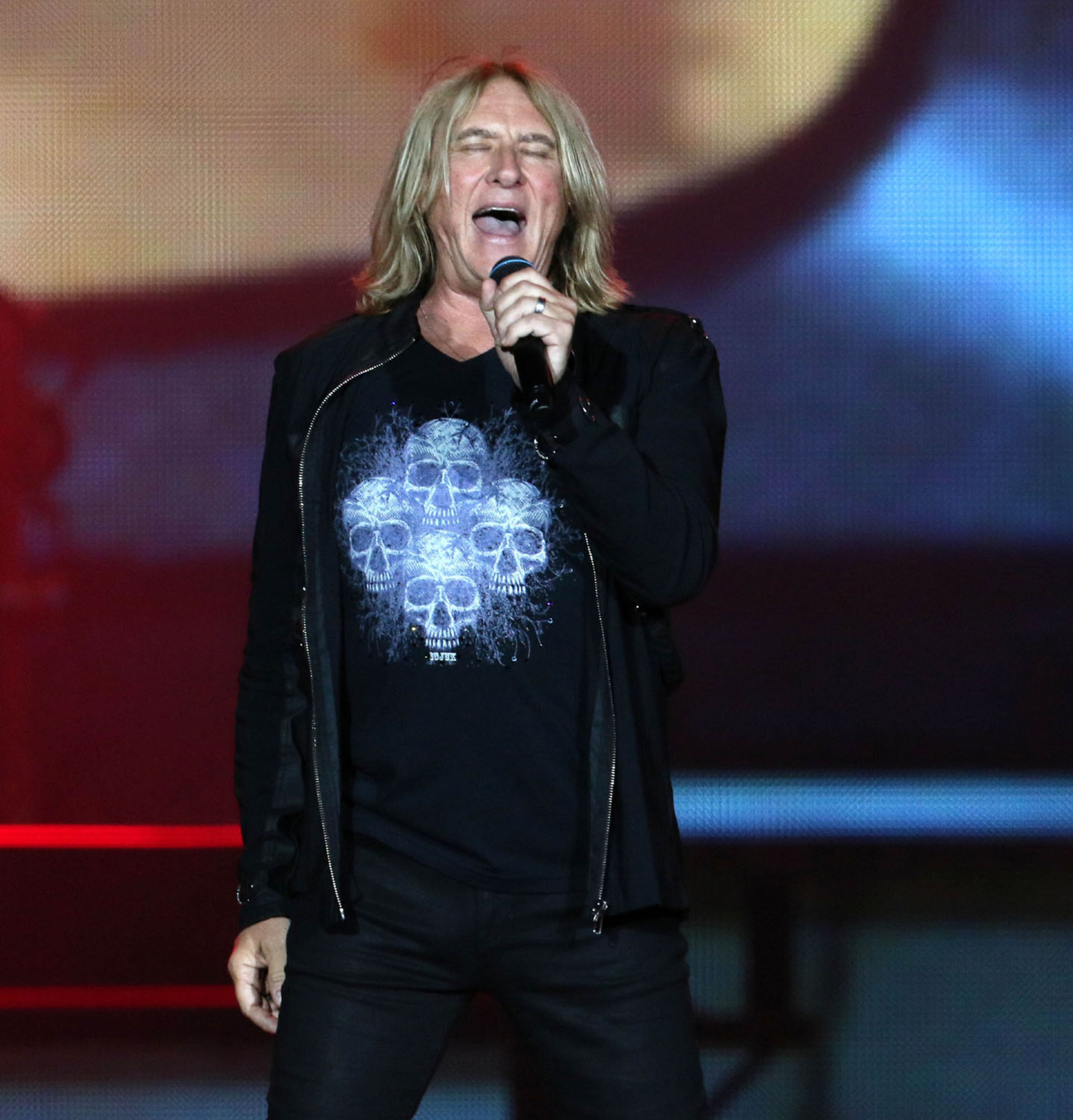 Def Leppard and The Pretenders entertained a crowd of close to 40,000 fans on Sunday, July 1, 2018 at SunTrust Park. Journey was on the bill but did not allow photos to be taken.
Robb Cohen Photography & Video /RobbsPhotos.com
