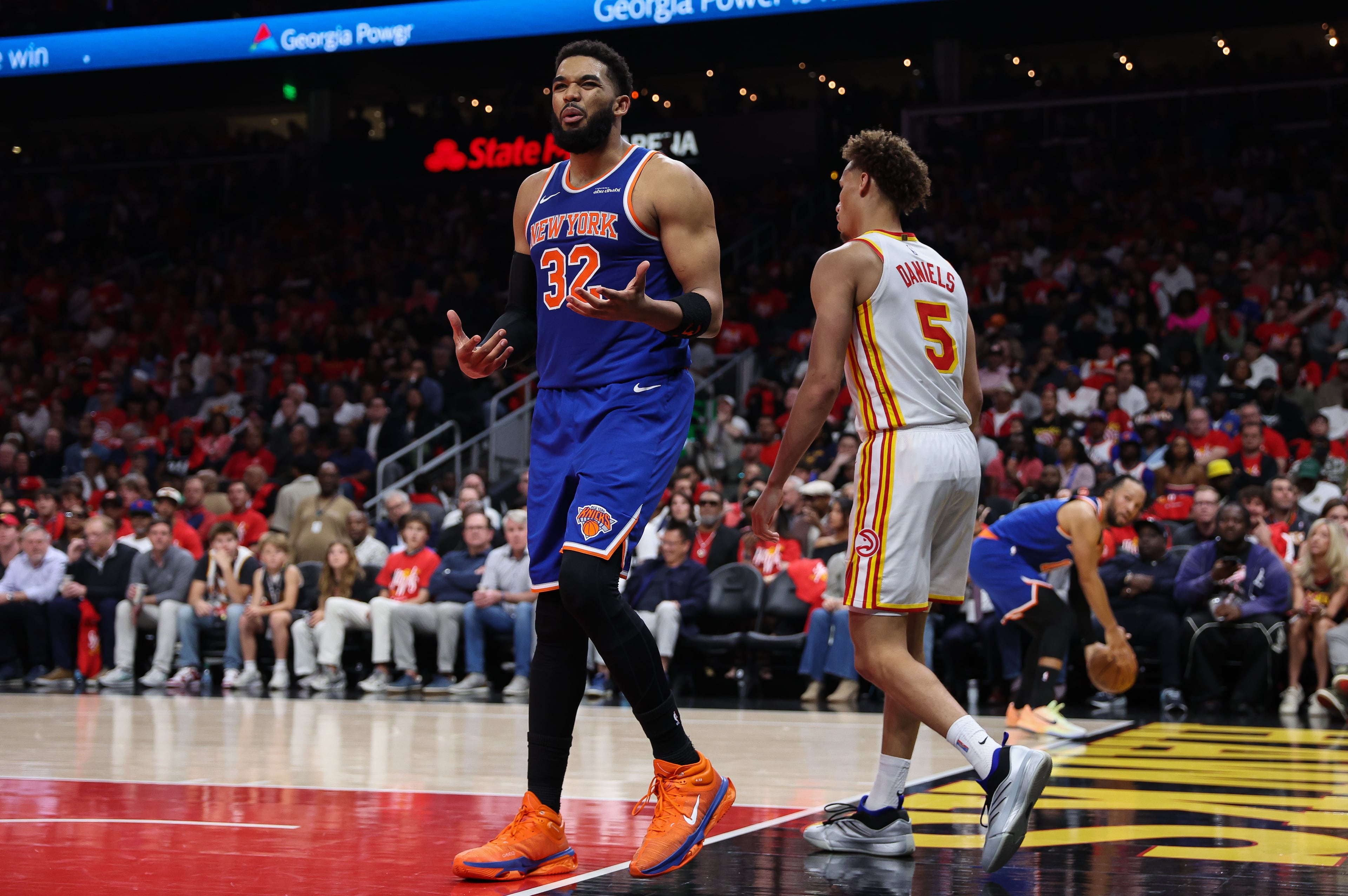 Knicks Hawks Basketball