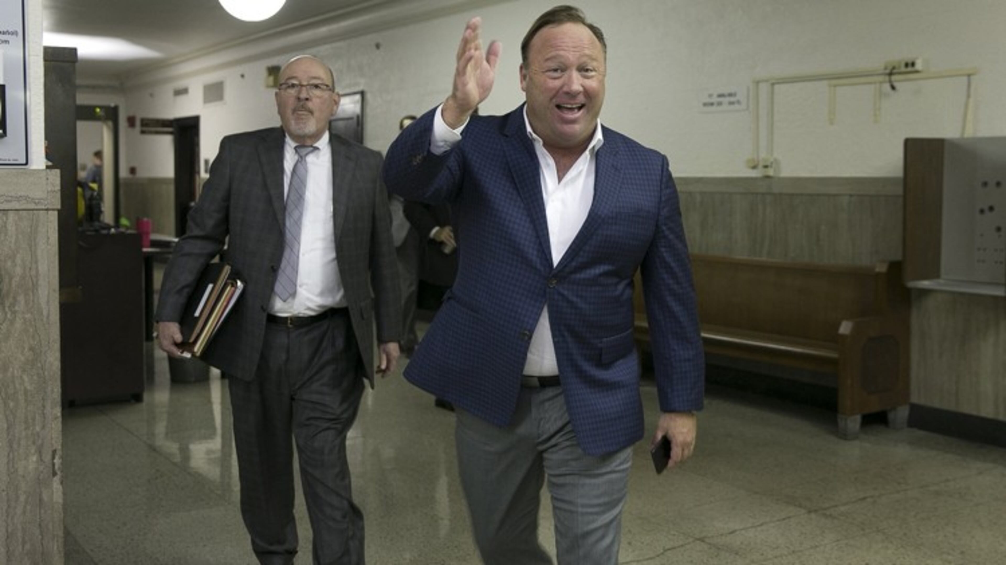 Alex Jones arrives for a child custody hearing at the Travis County, Texas, Courthouse in March 2017.