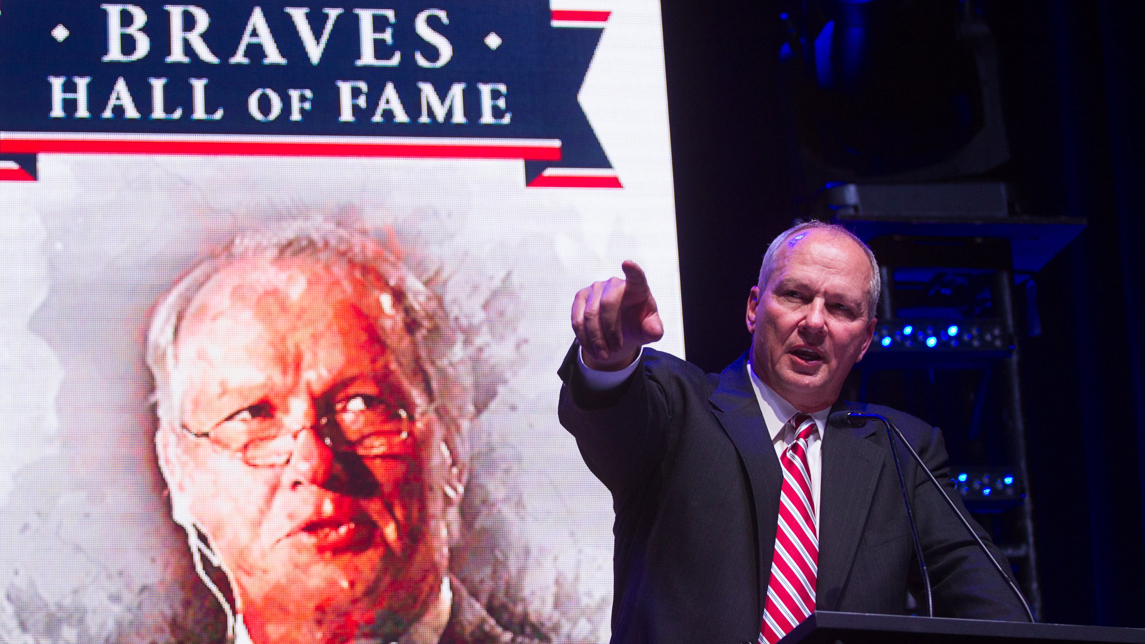 Joe Simpson, shown during his induction to the Braves Hall of Fame in 2018, is in his 31st season broadcasting Braves games. (Photo by Steve Schaefer / Special to the AJC)