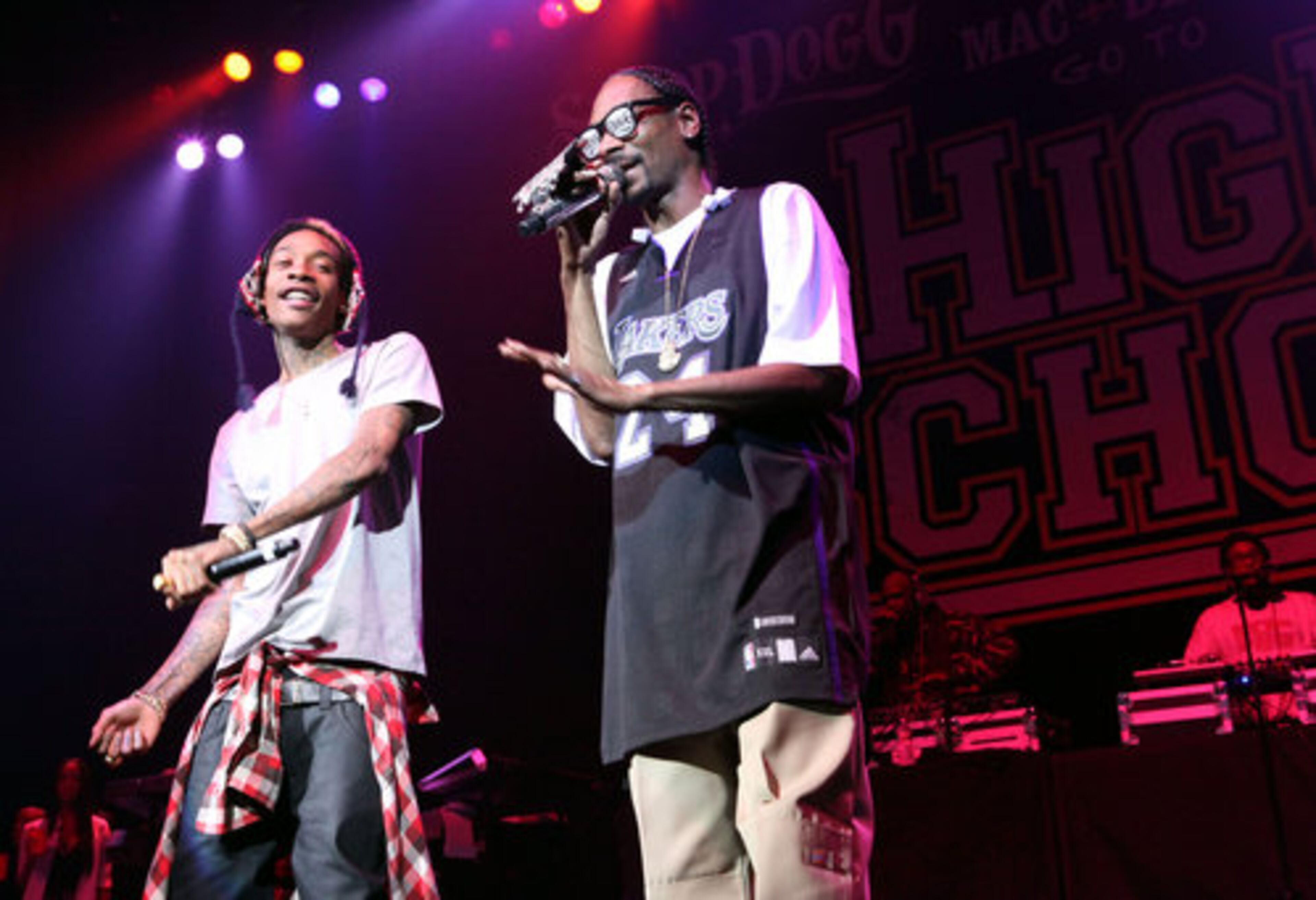 Snoop Dogg and Wiz Khalifa brought their High School Tour to the Tabernacle Saturday, Dec. 10, 2011, in promoting the release of their movie and soundtrack Mac & Devin Go To High School. The movie, yet to be released, is said to be in the same vein has Method Man and Redman's "How High."