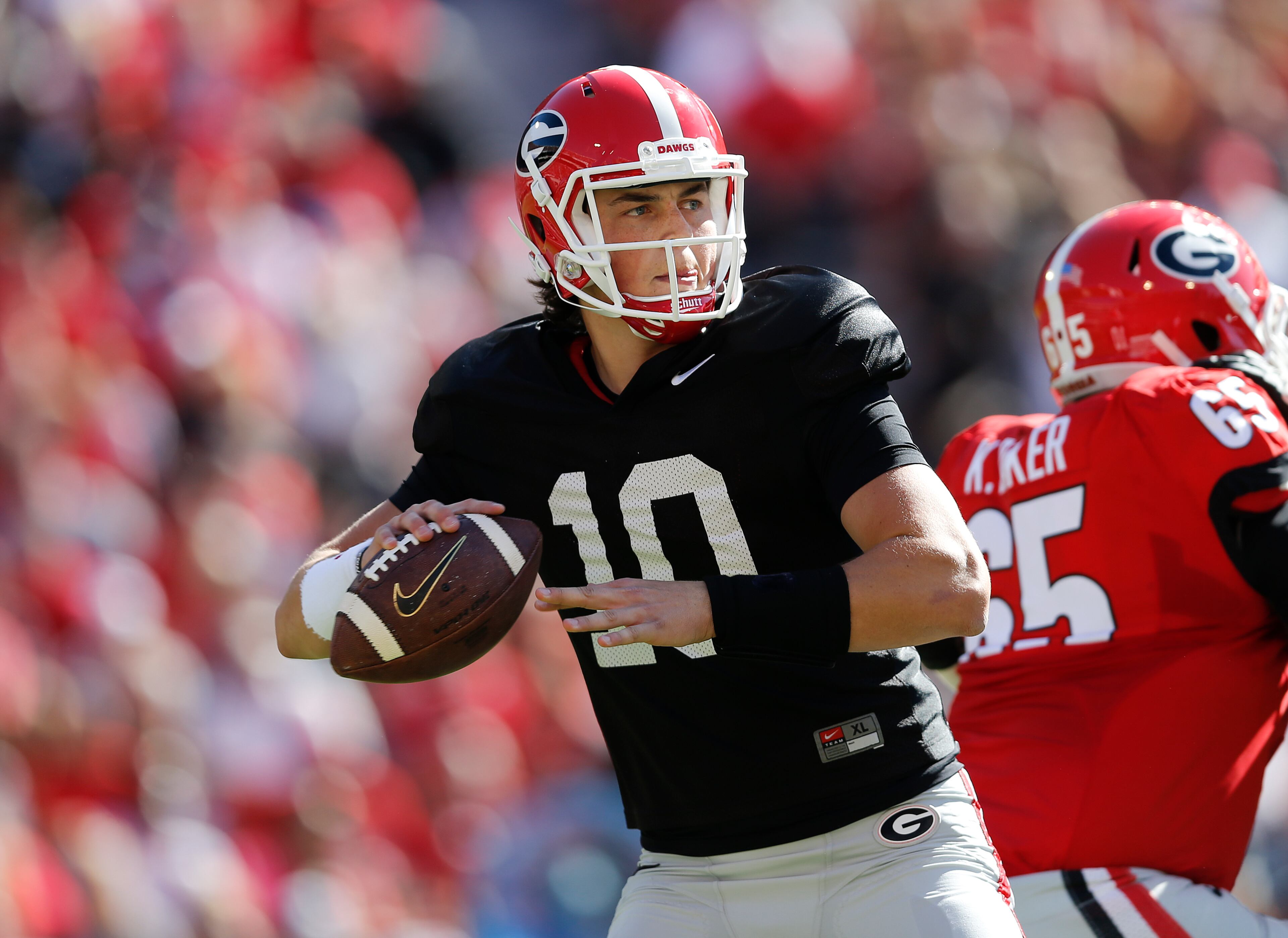 Georgia quarterback Jacob Eason throws during the first half of the G-Day spring game Saturday, April 16, 2016, in Athens, Ga. (AP Photo/John Bazemore)