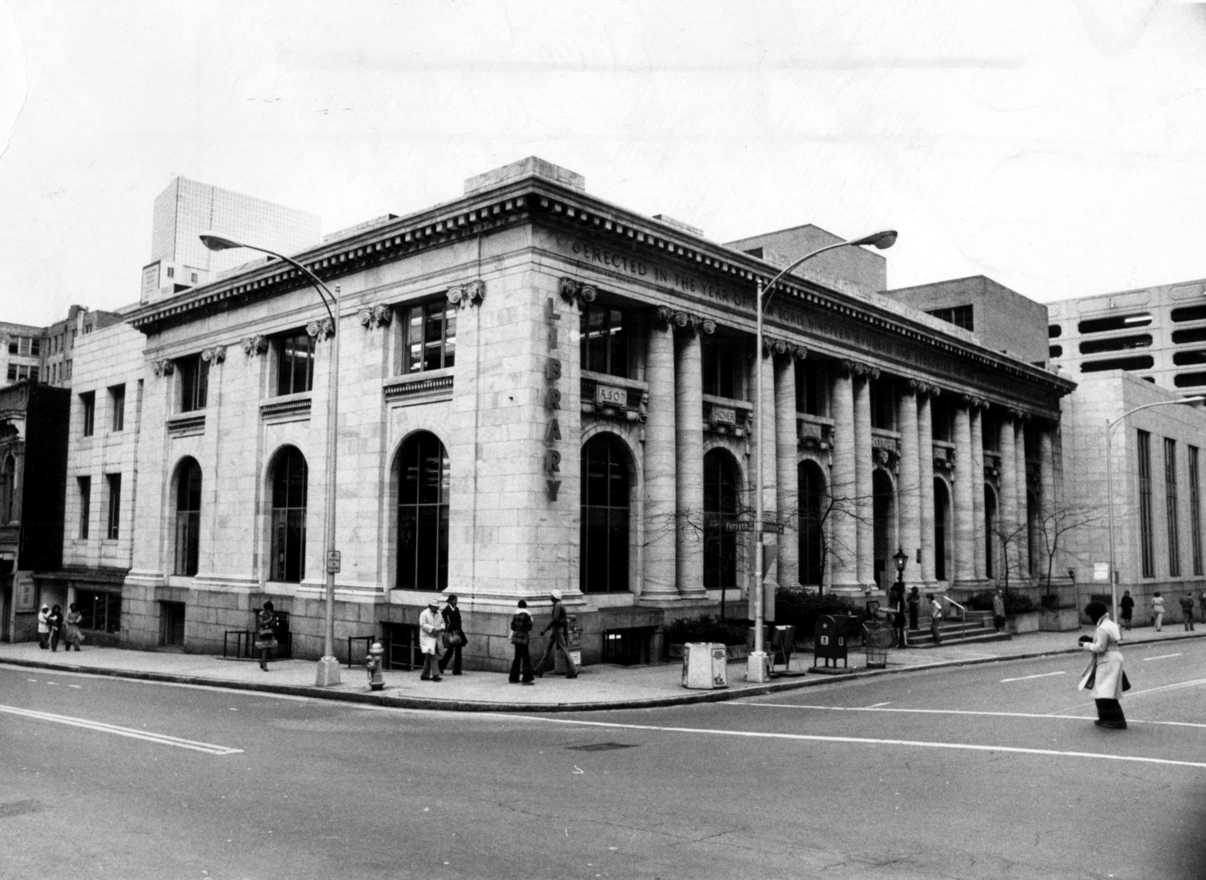 Dec. 10, 1975 - Atlanta, Ga.: - Exterior of the Atlanta Public Library, built in 1900 and demolished in 1977.