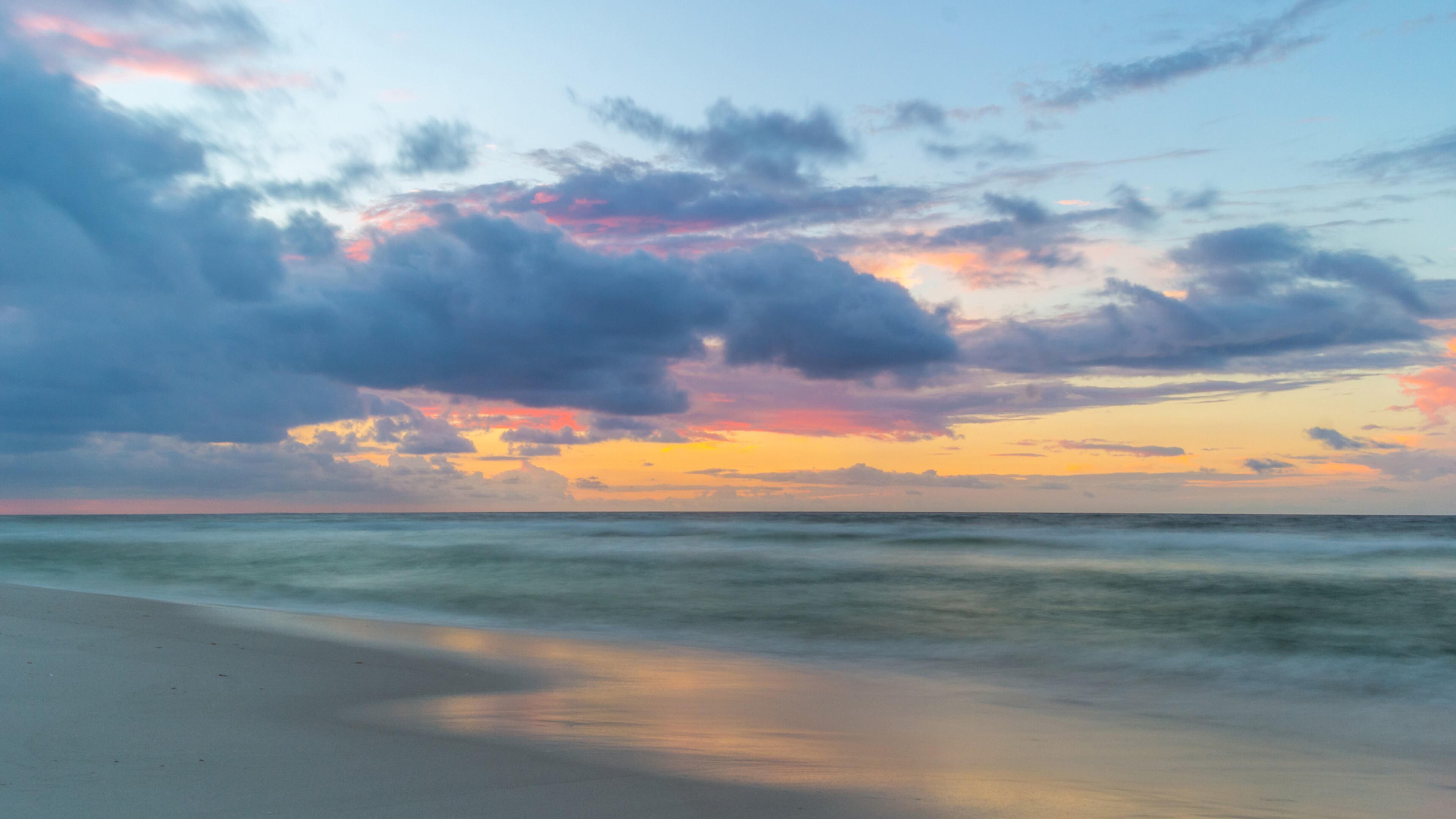 Pensacola, Fla., is a top budget beach getaway anytime from April to October. (Dreamstime)