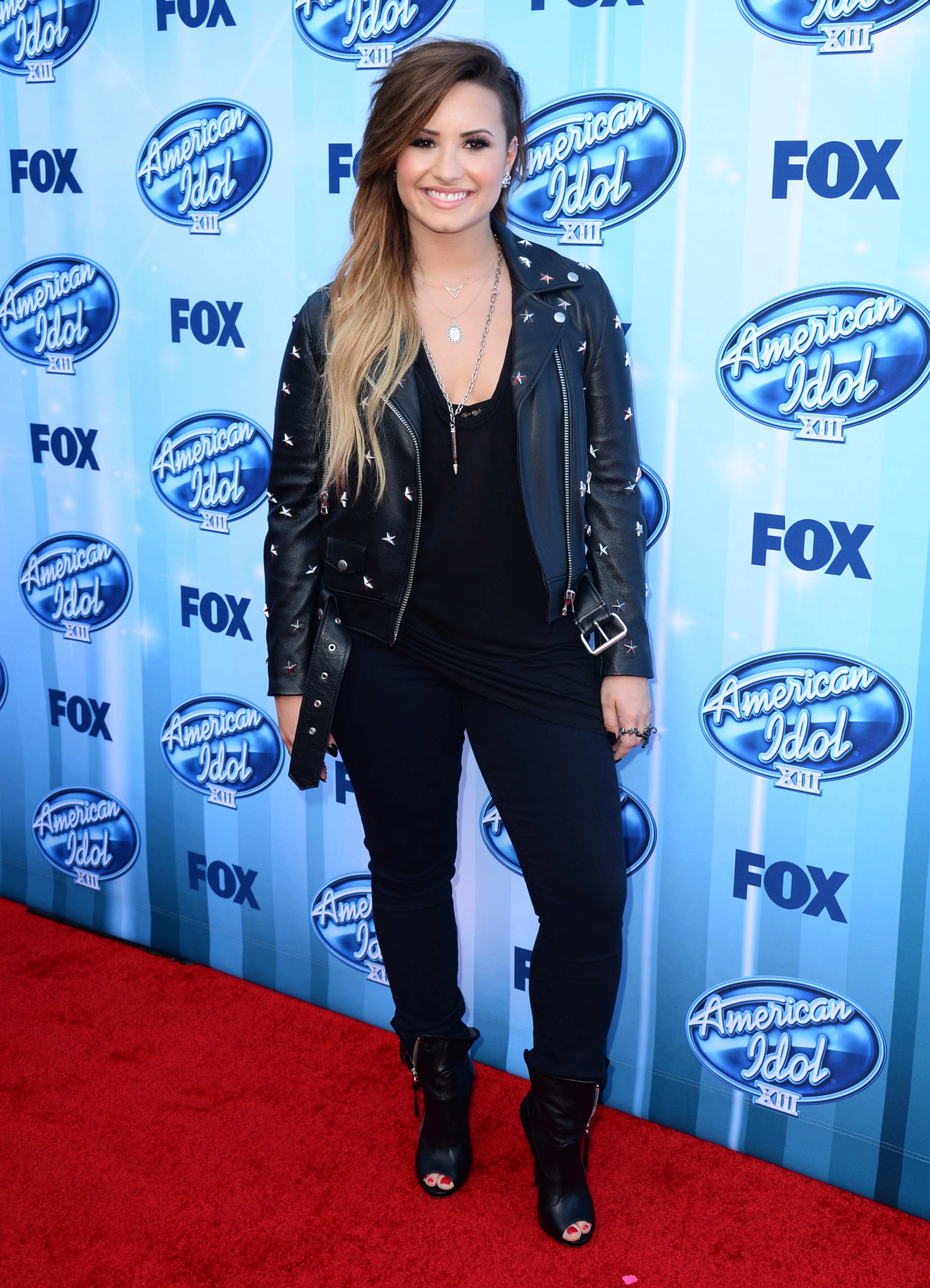 Demi Lovato arrives at the American Idol XIII finale at the Nokia Theatre at L.A. Live on Wednesday, May 21, 2014, in Los Angeles. (Photo by Jordan Strauss/Invision/AP)