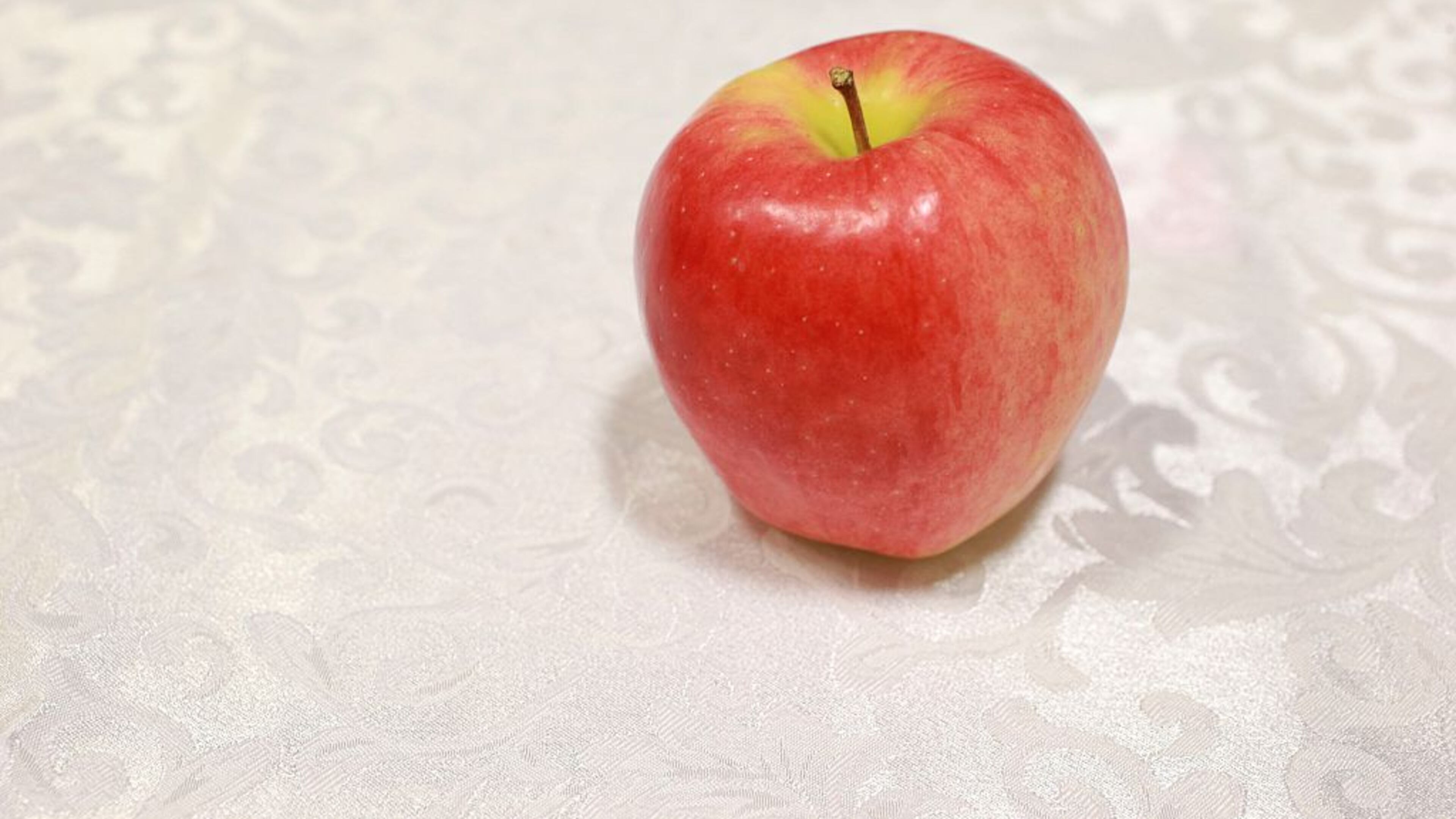 A new study finds postmenopausal women with an apple-shaped body have a higher risk of developing some forms of cancer when they get older.