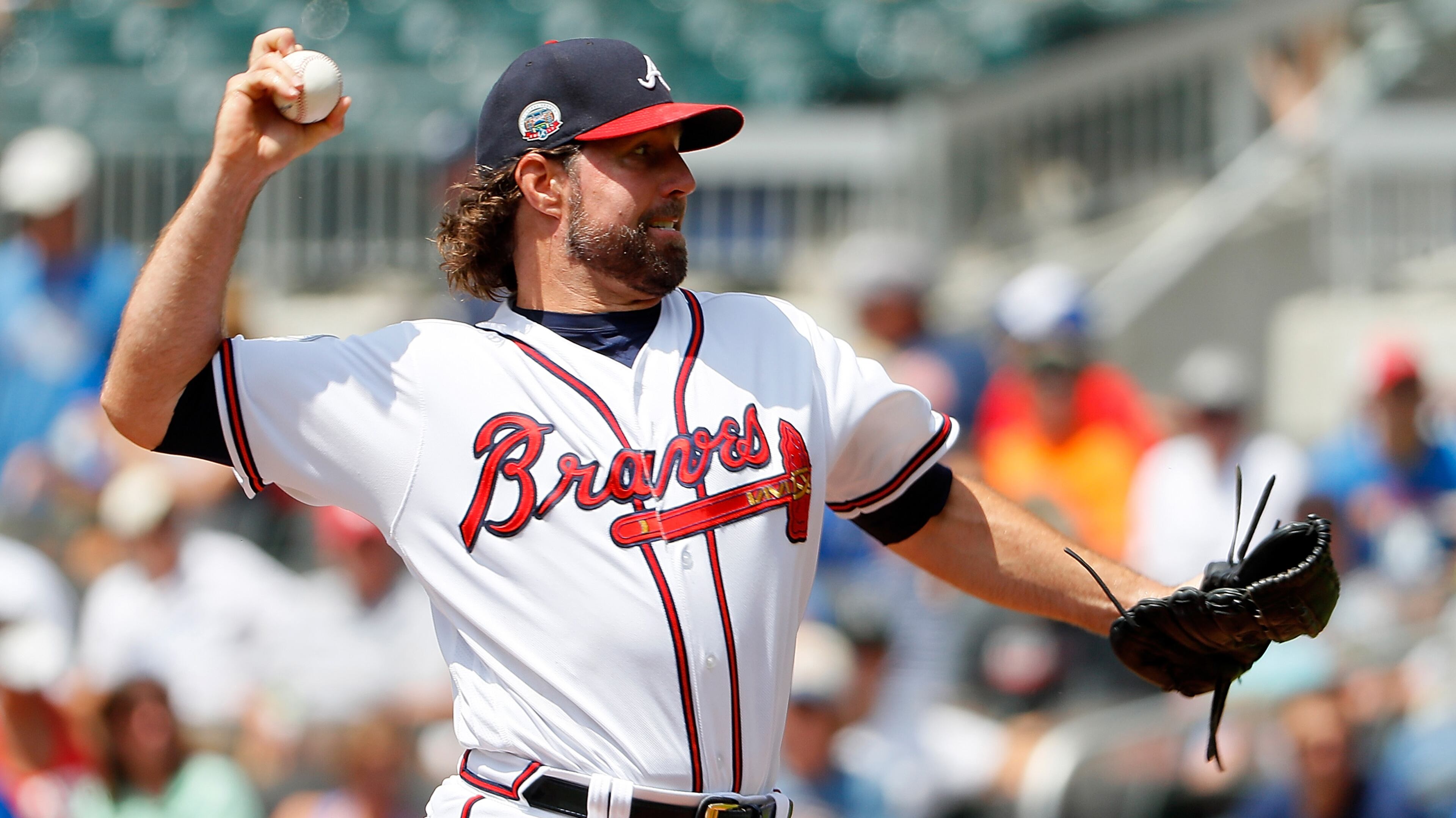 ATLANTA, GA - JULY 19: R.A. Dickey #19 of the Atlanta Braves pitches in the first inning against the Chicago Cubs at SunTrust Park on July 19, 2017 in Atlanta, Georgia. (Photo by Kevin C. Cox/Getty Images)
