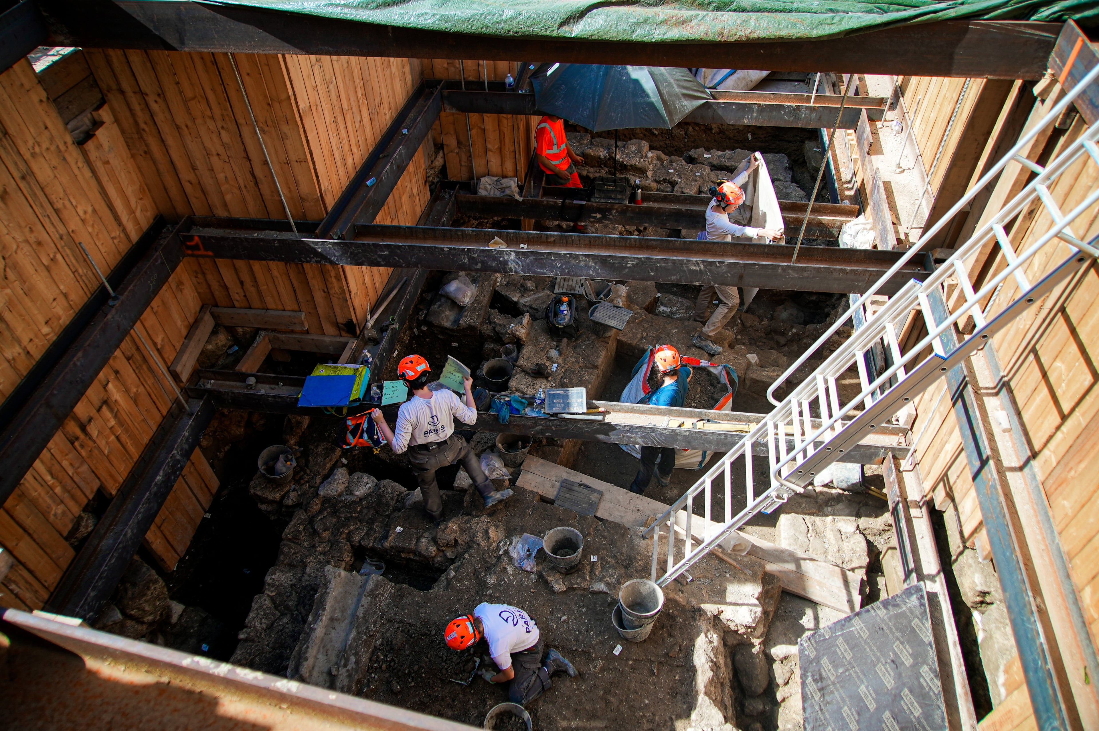 France Notre Dame Underground Treasures