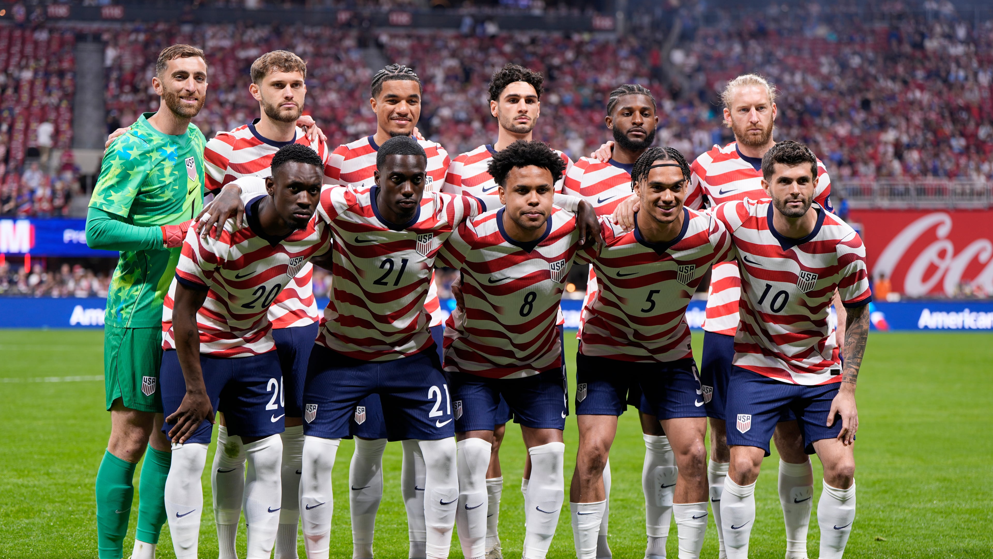 The United States starting 11 players poses for a team photo before an international friendly soccer match against Belgium, Saturday, March 28, 2026, in Atlanta. (AP Photo/Mike Stewart)
