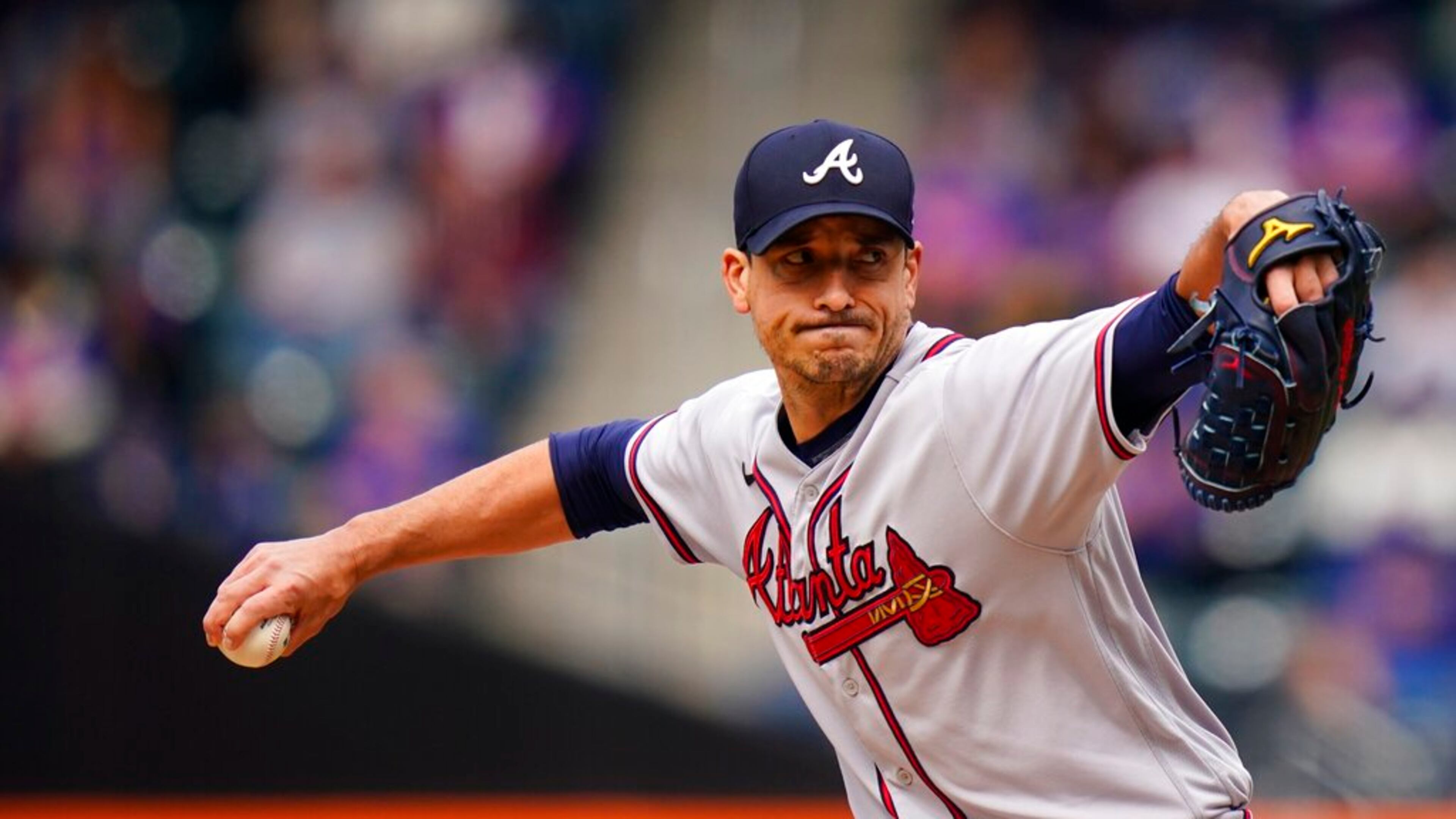 Atlanta's Charlie Morton pitches in the first game of a doubleheader against the Mets on Tuesday in New York. (AP Photo/Frank Franklin II)