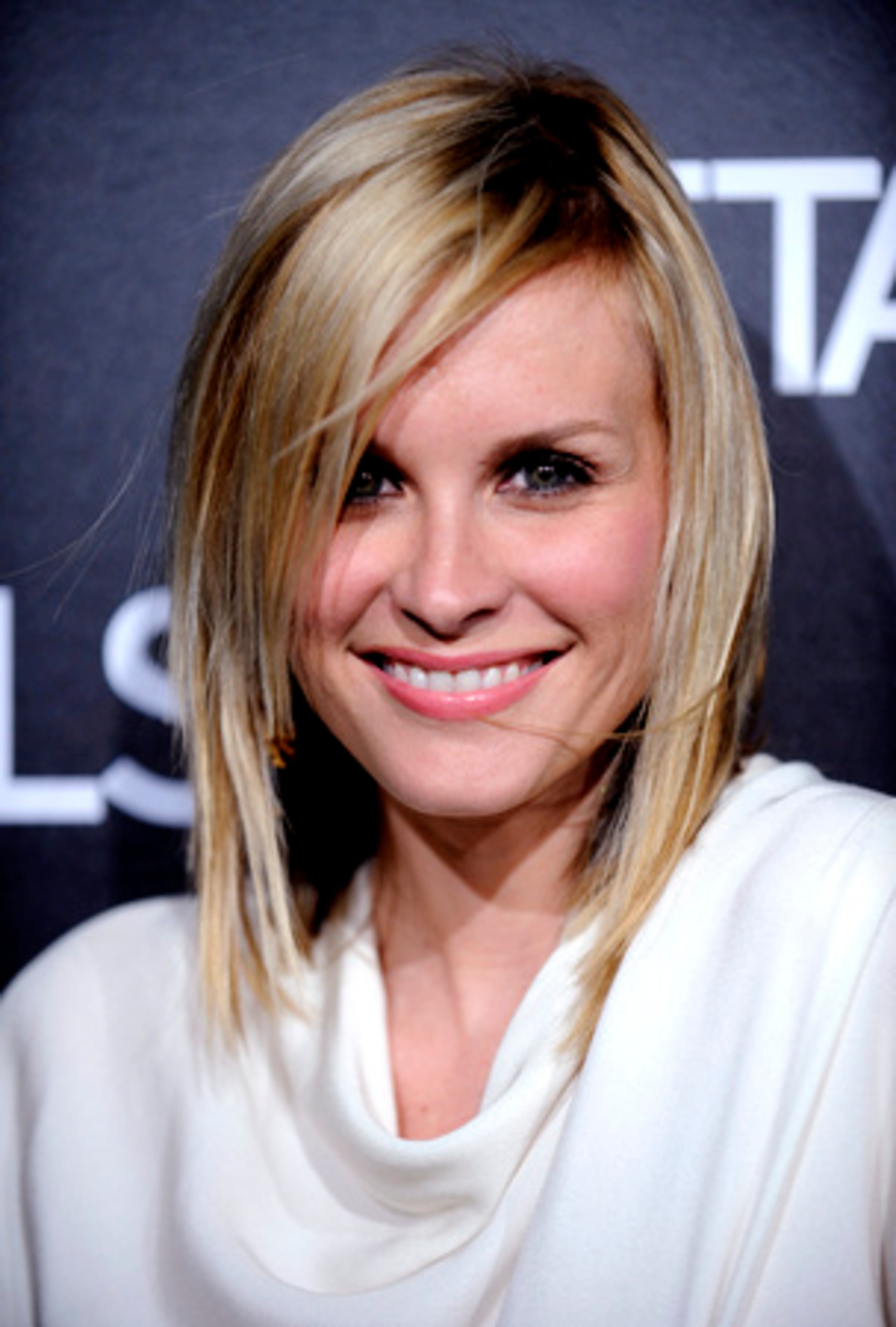 ... Bonnie Somerville (of "Sex and the City" redux "Cashmere Mafia") ...