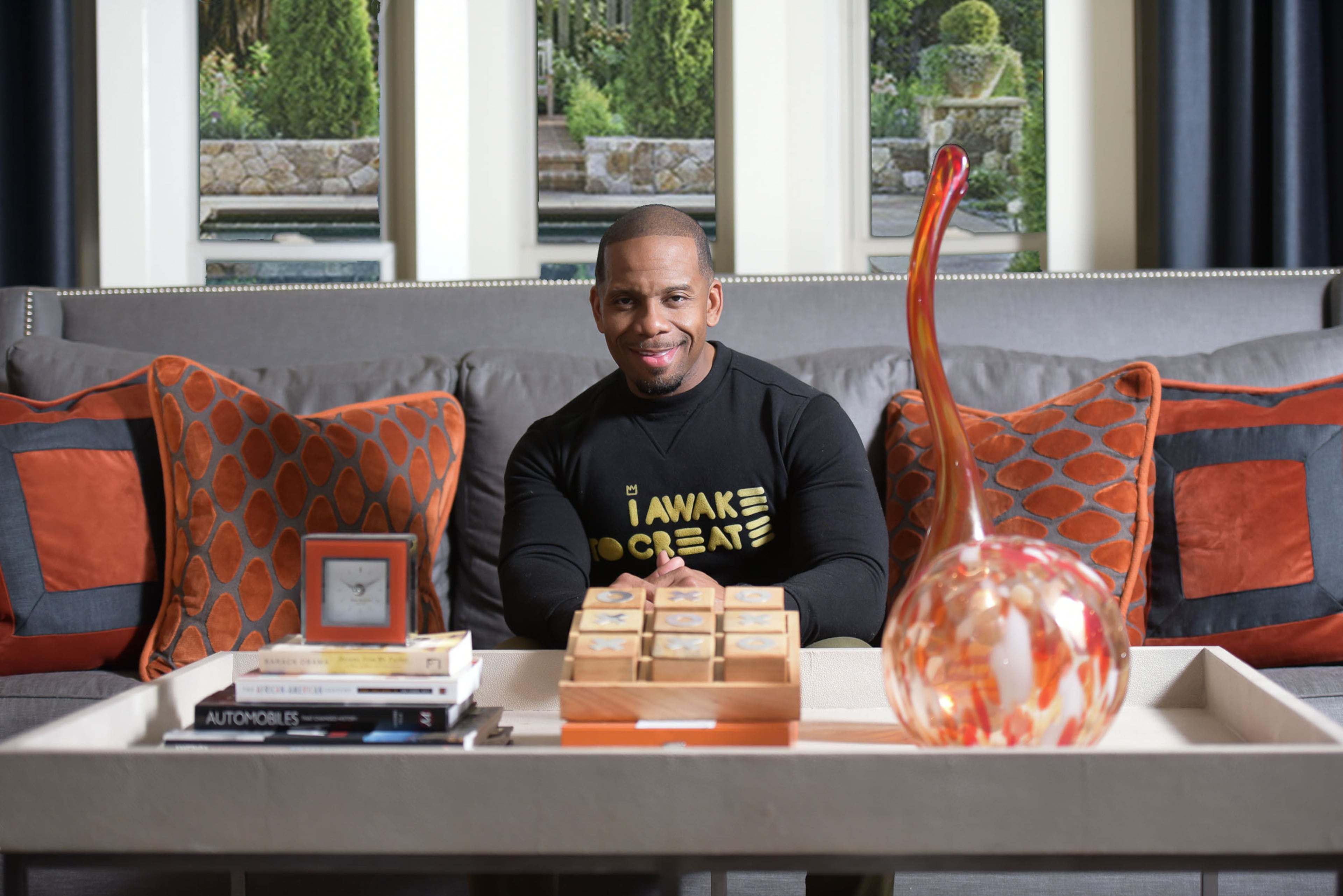 According to LaMont Bynum, “your home should hug you.”