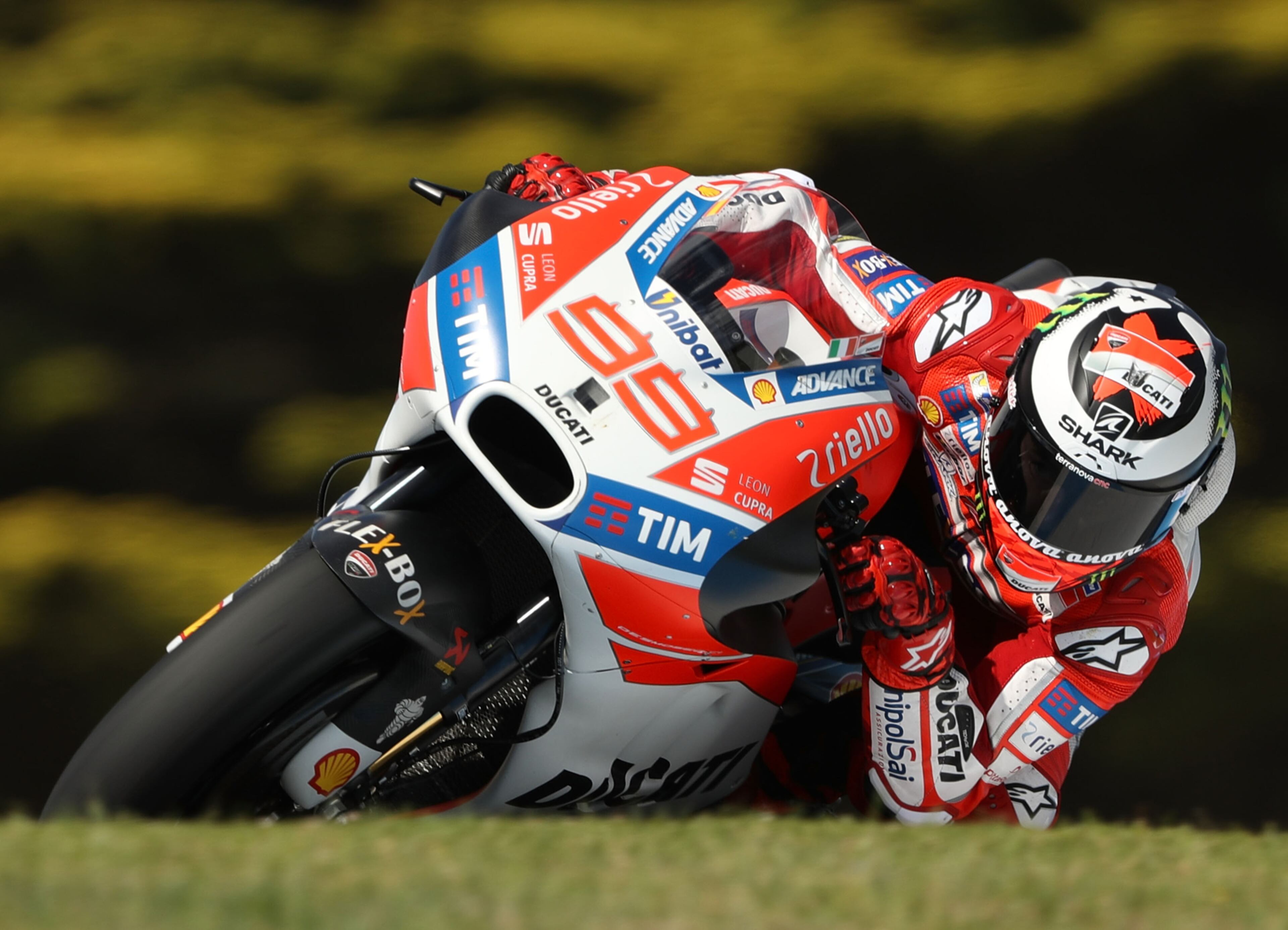 PHILLIP ISLAND, AUSTRALIA - FEBRUARY 15: Jorge Lorenzo of Spain and the Ductati Team rides during 2017 MotoGP pre-season testing at Phillip Island Grand Prix Circuit on February 15, 2017 in Phillip Island, Australia. (Photo by Robert Cianflone/Getty Images) *** BESTPIX ***