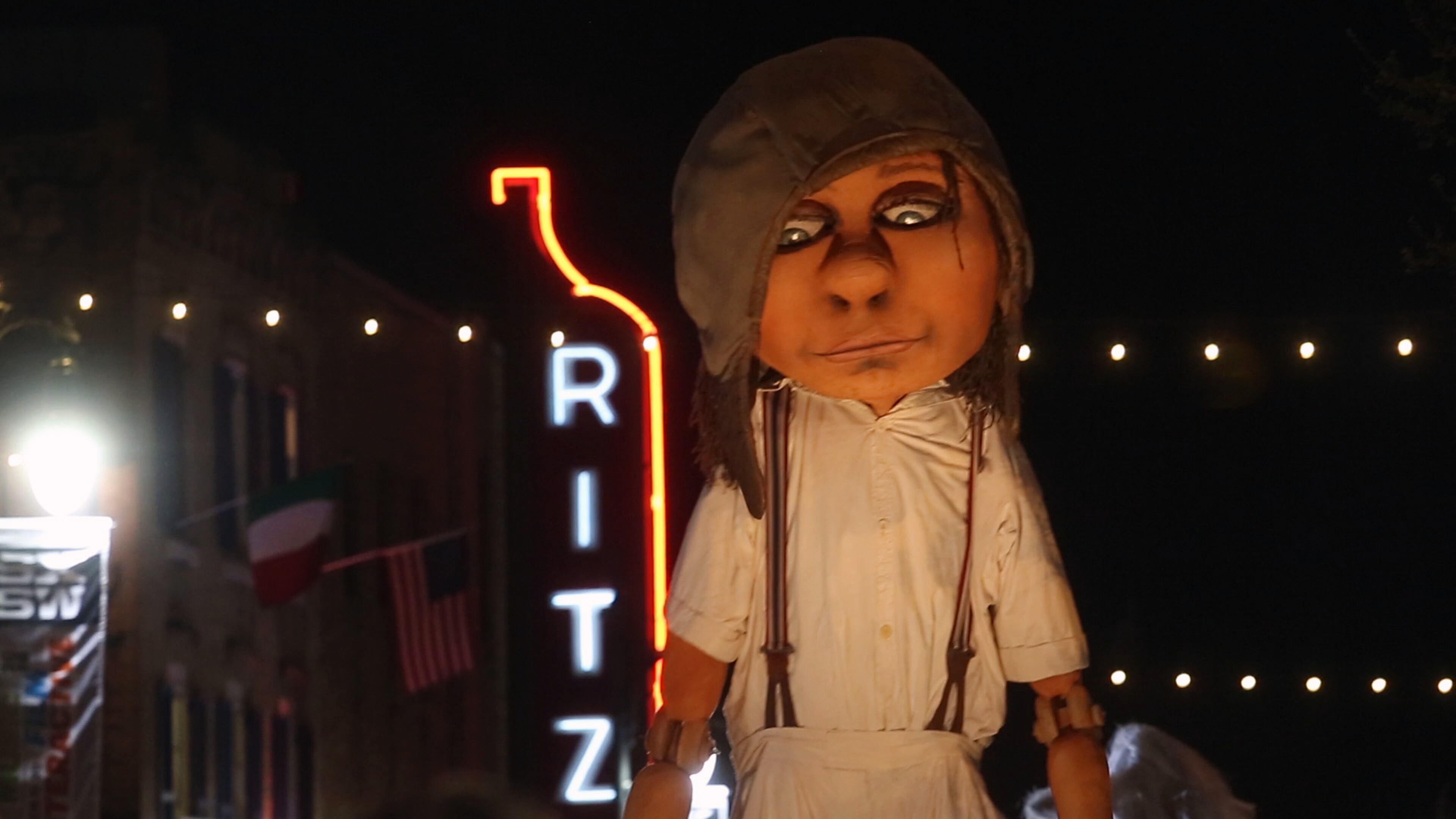 On Saturday, March 12, 2016, Macnas, a spectacle company from Galway, Ireland, performed “The Wild Hunt and the Sleepwalker” in downtown Austin during SXSW Interactive. The show included a cast of 200, including locals, and 15-foot, machine-operated puppets.