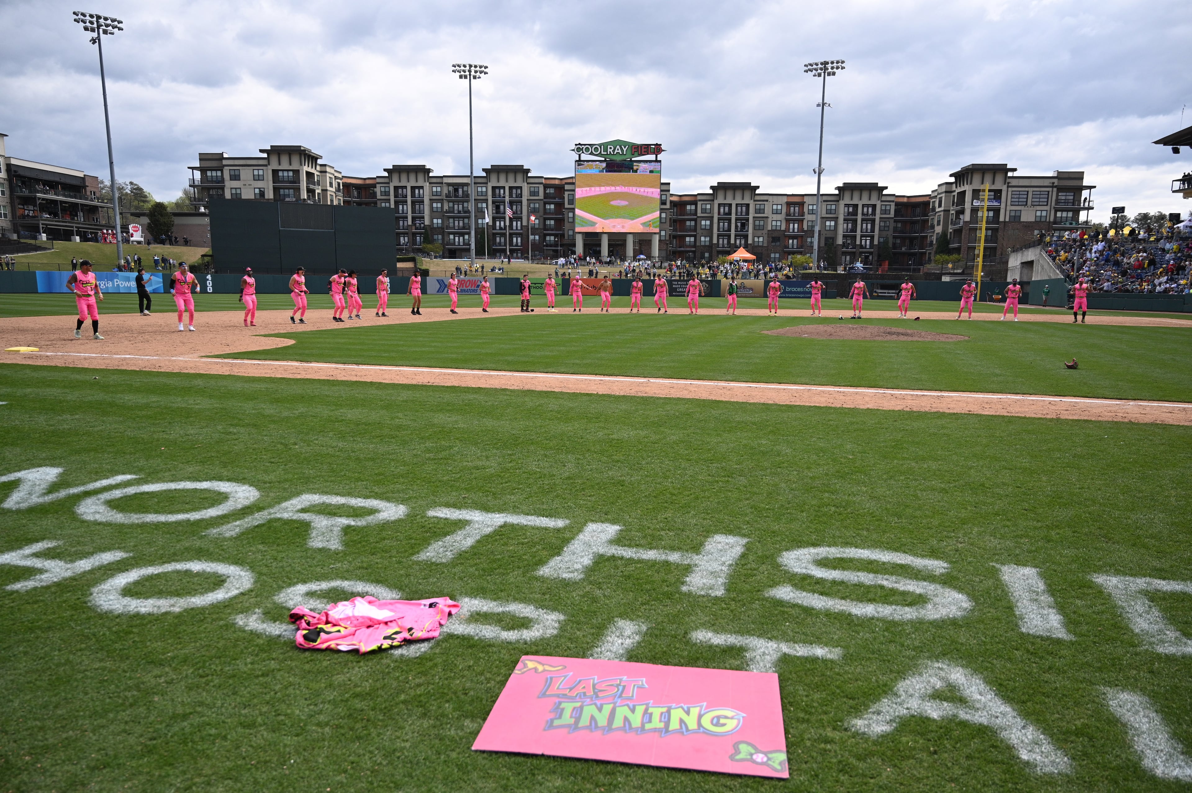 Party Animals players celebrate their win over the Savannah Bananas. (Hyosub Shin / Hyosub.Shin@ajc.com)