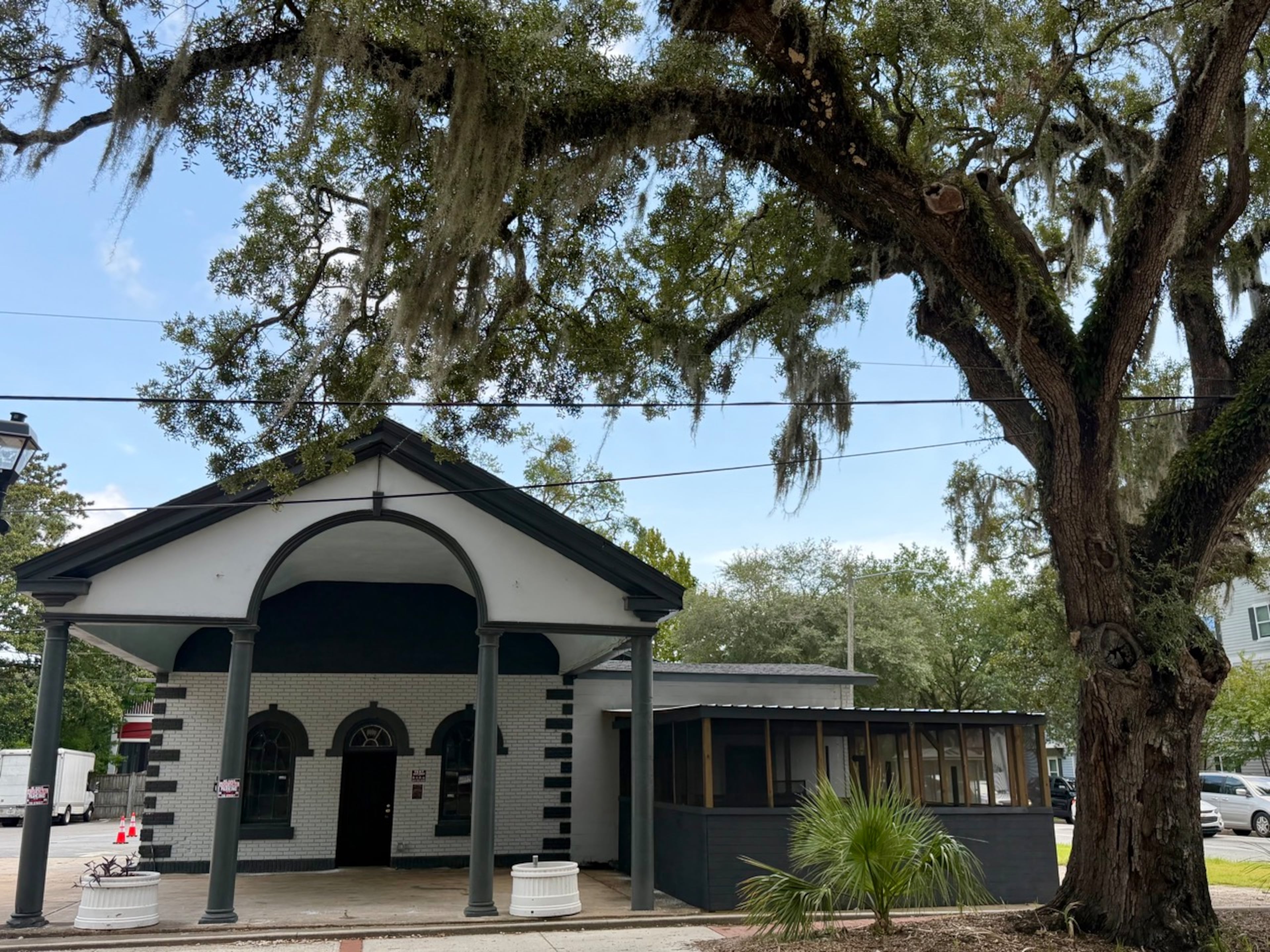 The new home of Tricks BBQ on Waters Avenue in Savannah. (Bill Dawers for the AJC)