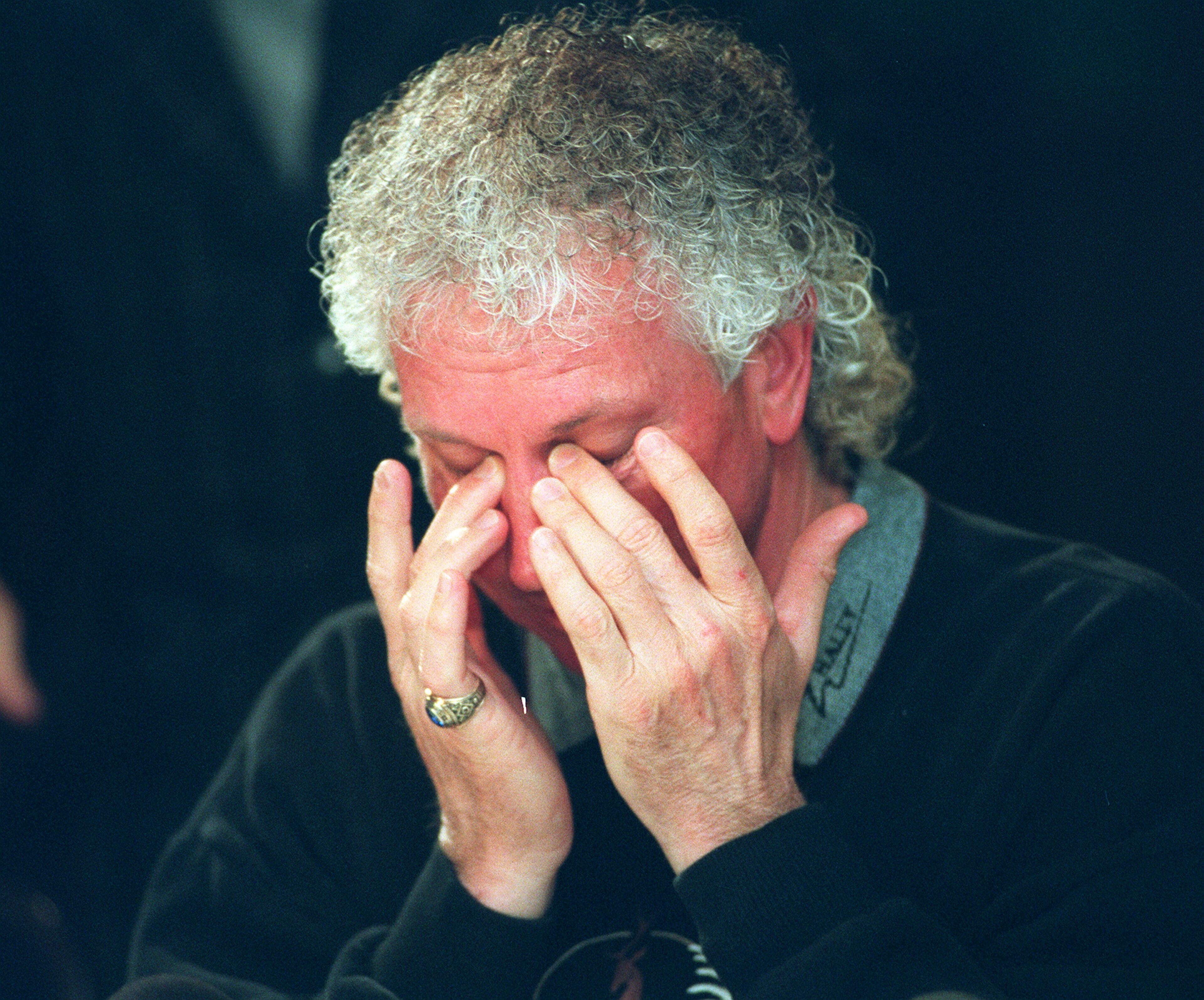 1998: Braves announcer Don Sutton wipes away the tears during a press conference where he talked about his entry into the Hall of Fame. (AJC Staff Photo/Rich Addicks)