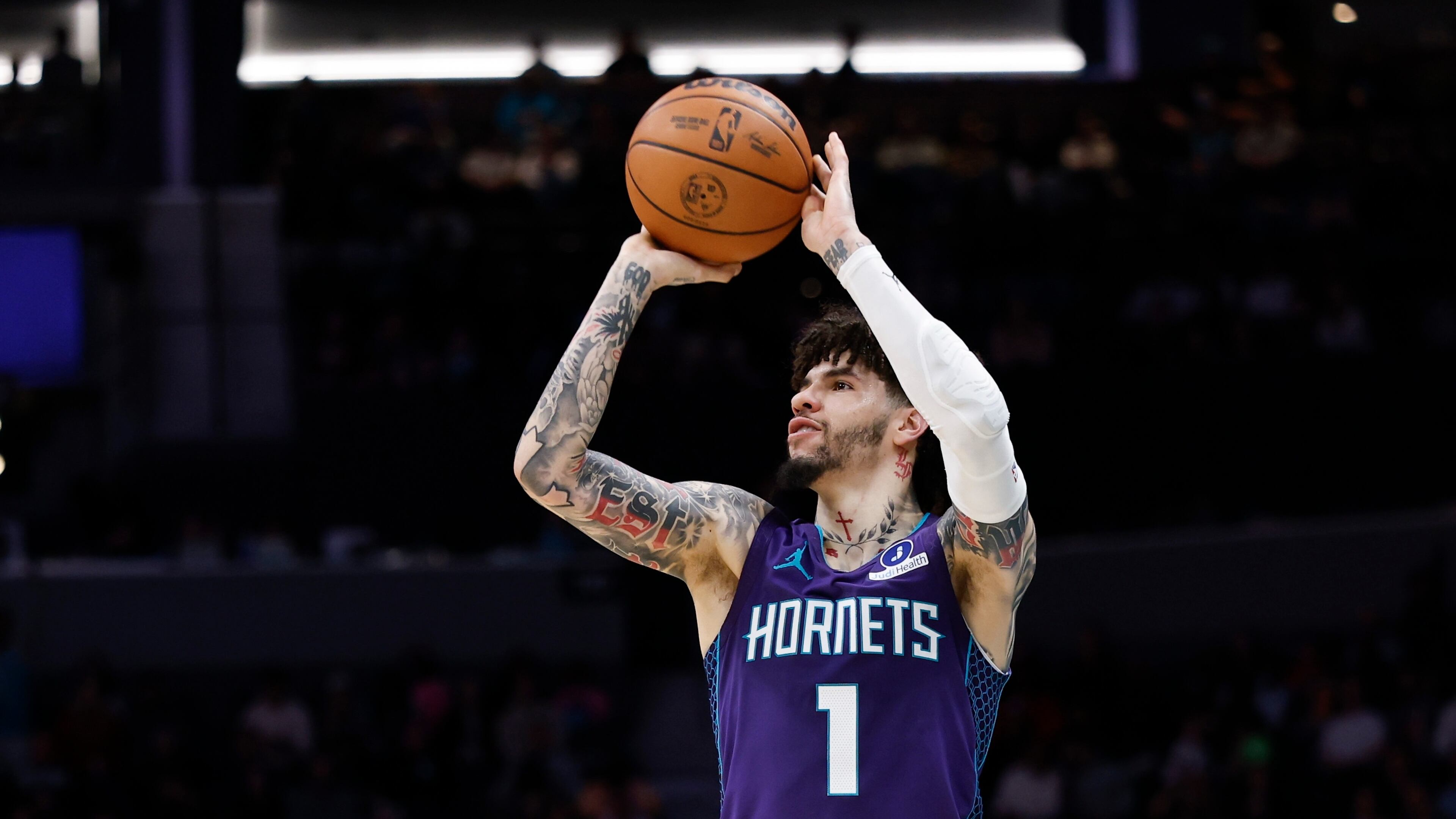 Charlotte Hornets guard LaMelo Ball shoots a jump shot against the Atlanta Hawks during the first half of an NBA basketball game in Charlotte, N.C., Wednesday, Feb. 11, 2026. (AP Photo/Nell Redmond)